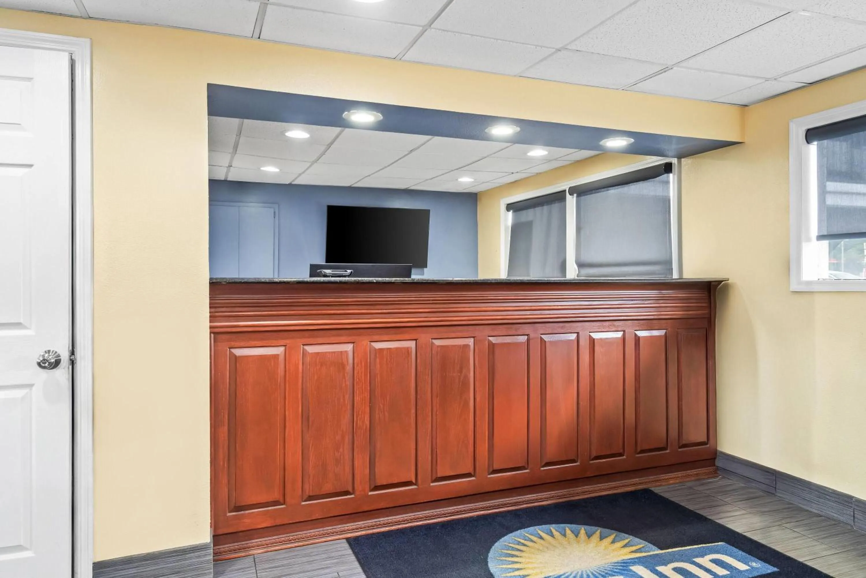 Lobby or reception in Days Inn by Wyndham Jacksonville NC