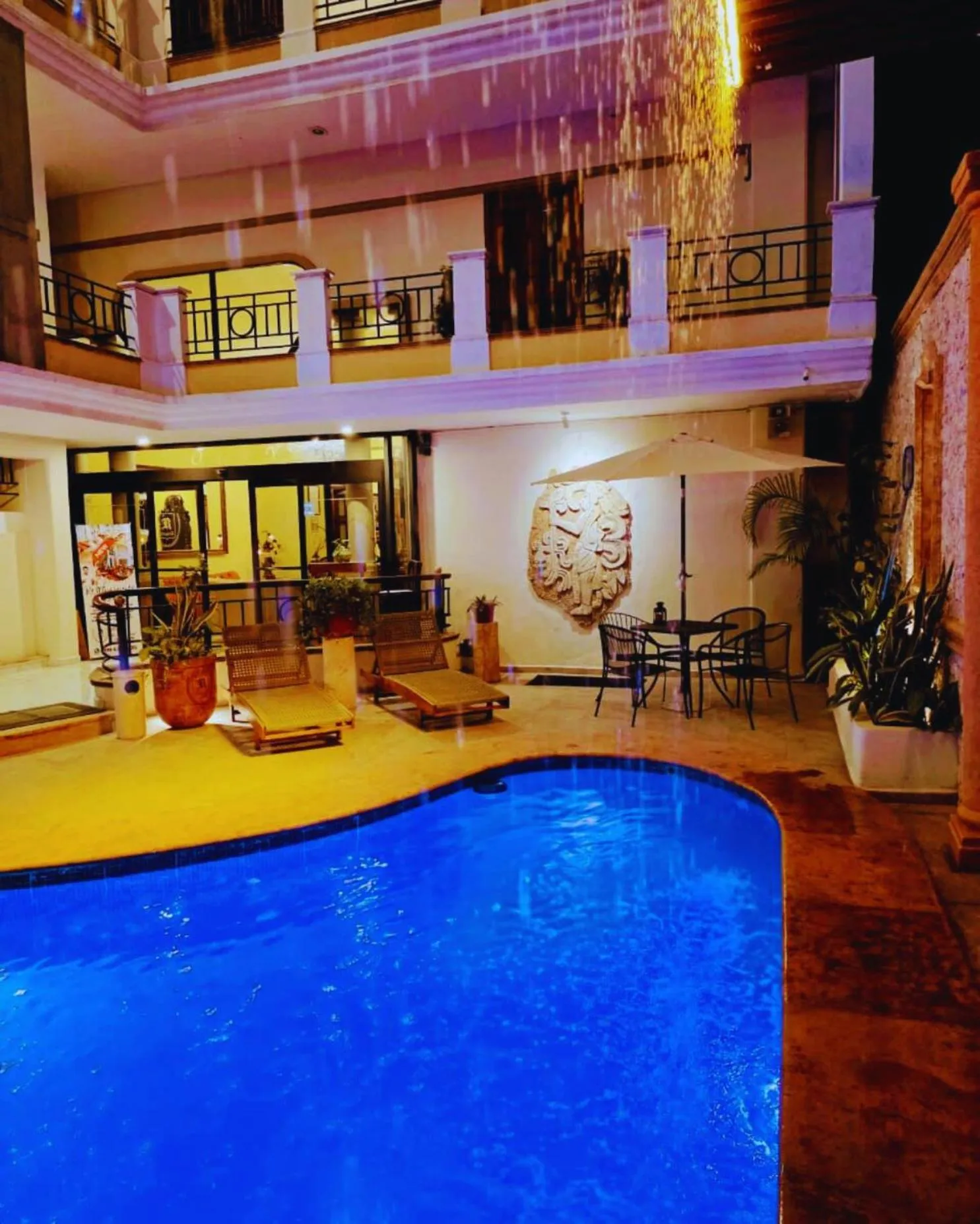 Swimming pool in Hotel Residencial