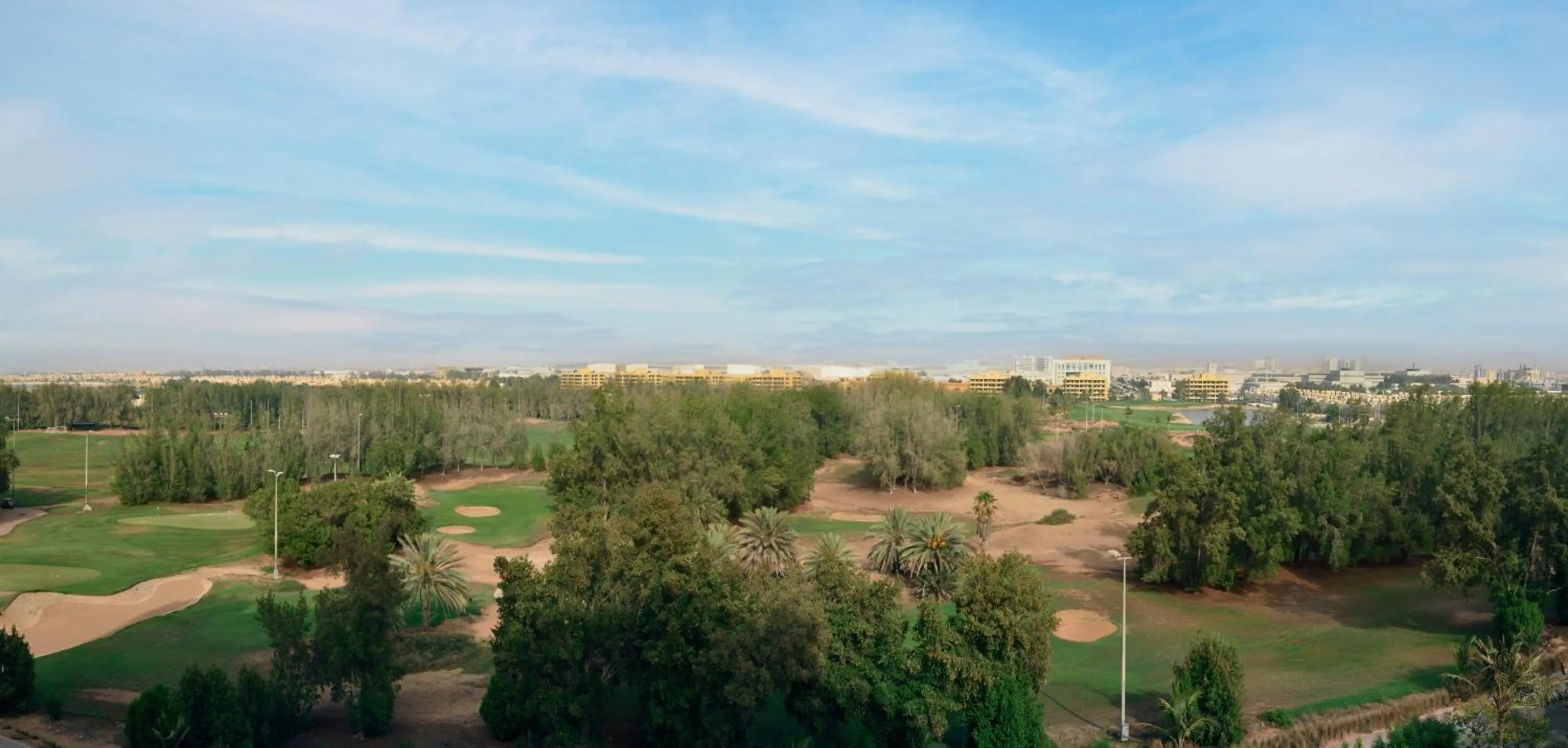 Golfcourse in Al Hamra Residence