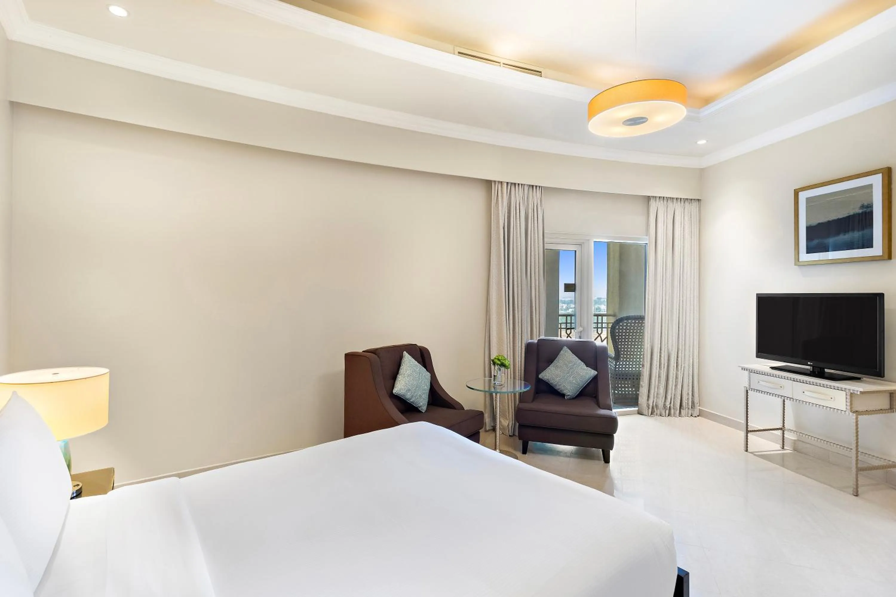 Bedroom, Bed in Al Hamra Residence