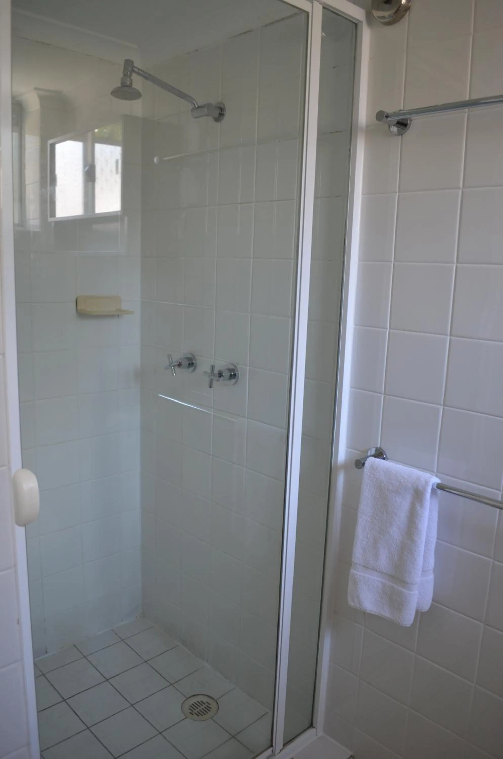 Bathroom in Airport Motel Brisbane