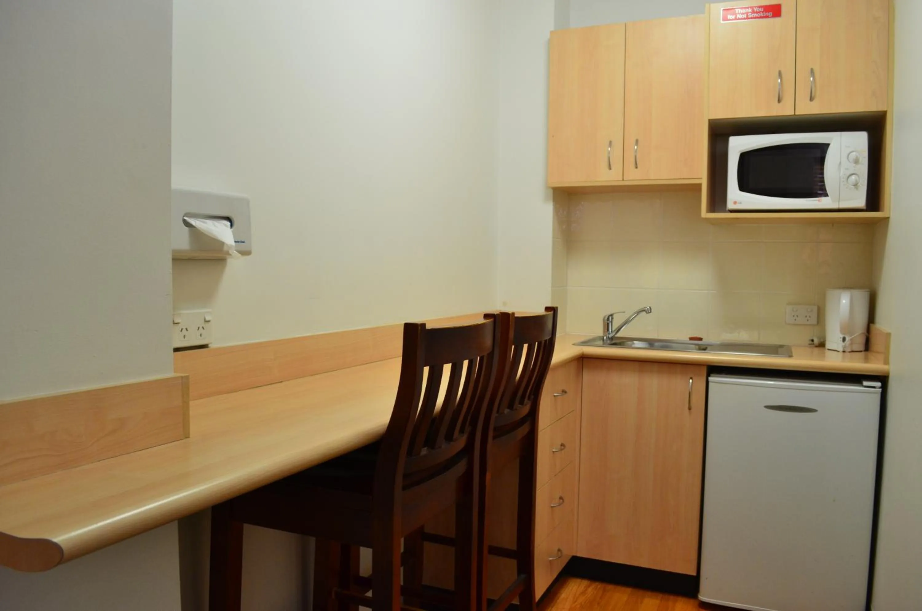 Kitchen or kitchenette in Airport Motel Brisbane