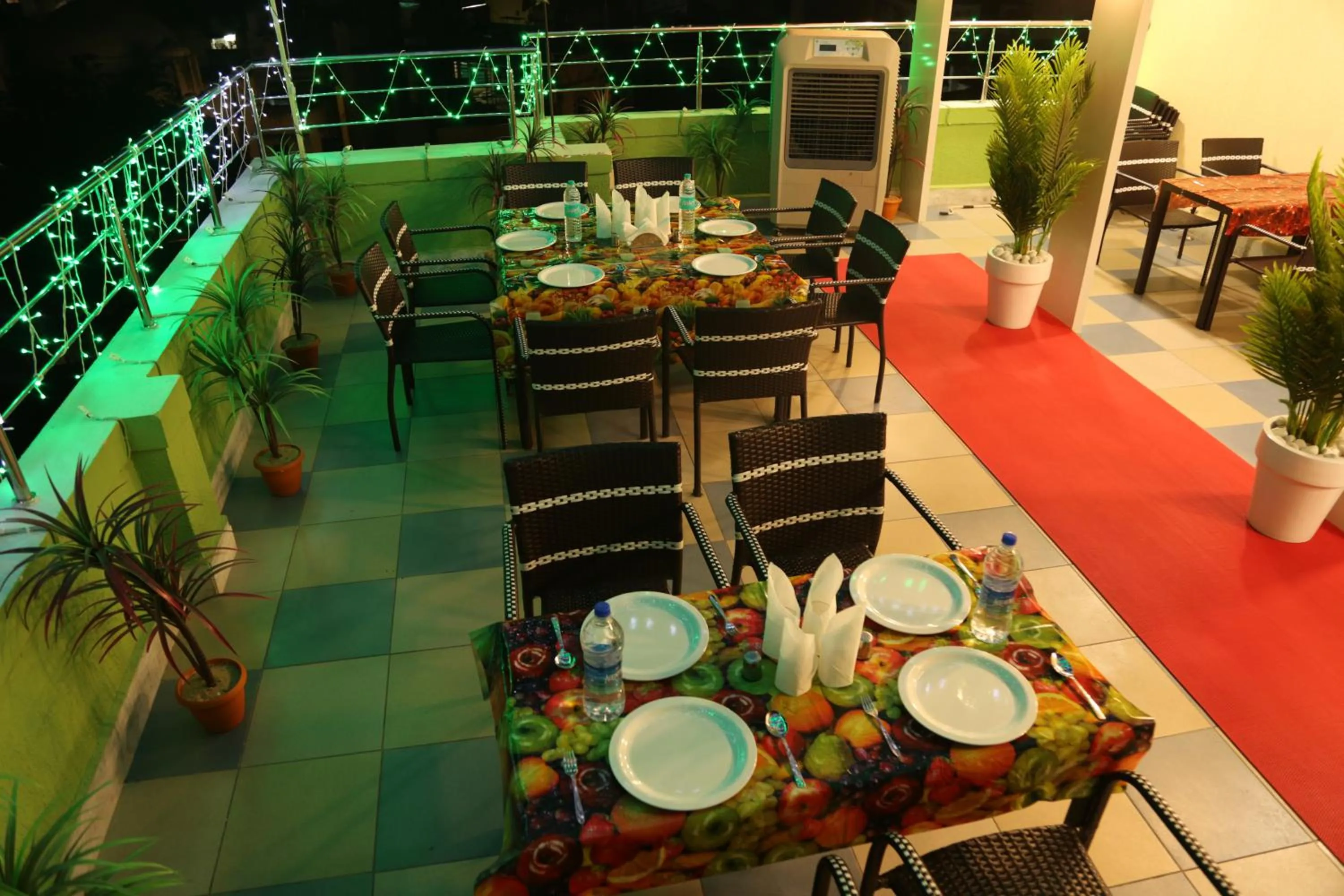 HOTEL MADNI ROYALE (50 Mtrs from Dargaah), Ajmer