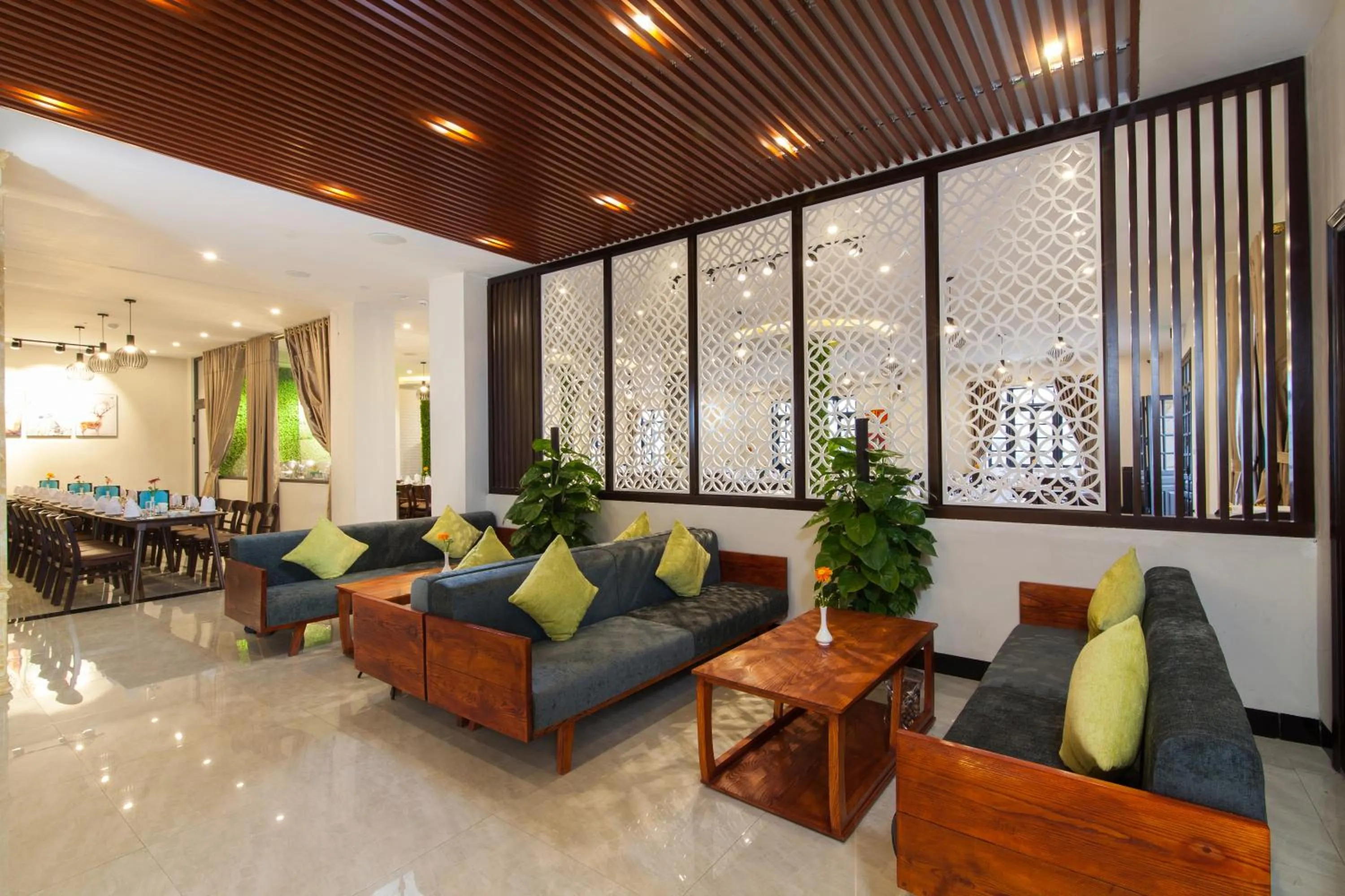 Communal lounge/ TV room in Lacasa Sapa Hotel