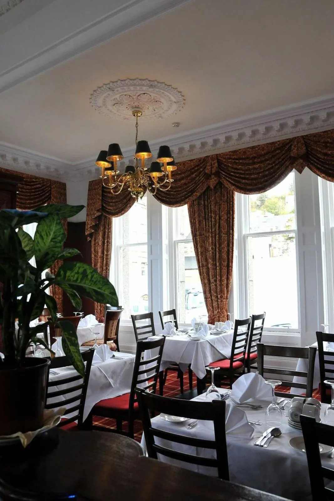 Restaurant/places to eat in Columba Hotel