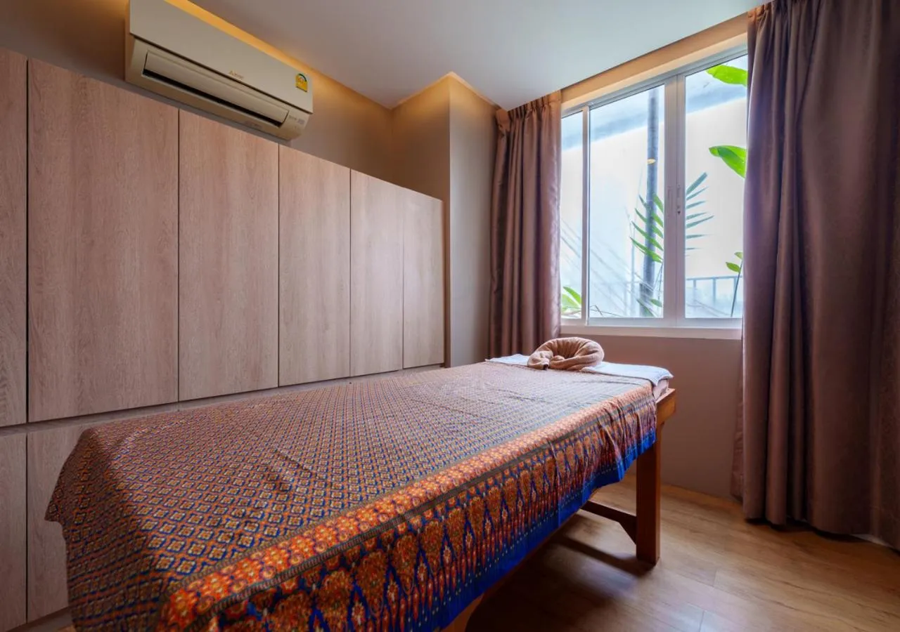 Spa and wellness centre/facilities, Bed in Sabai Sathorn Service Apartment