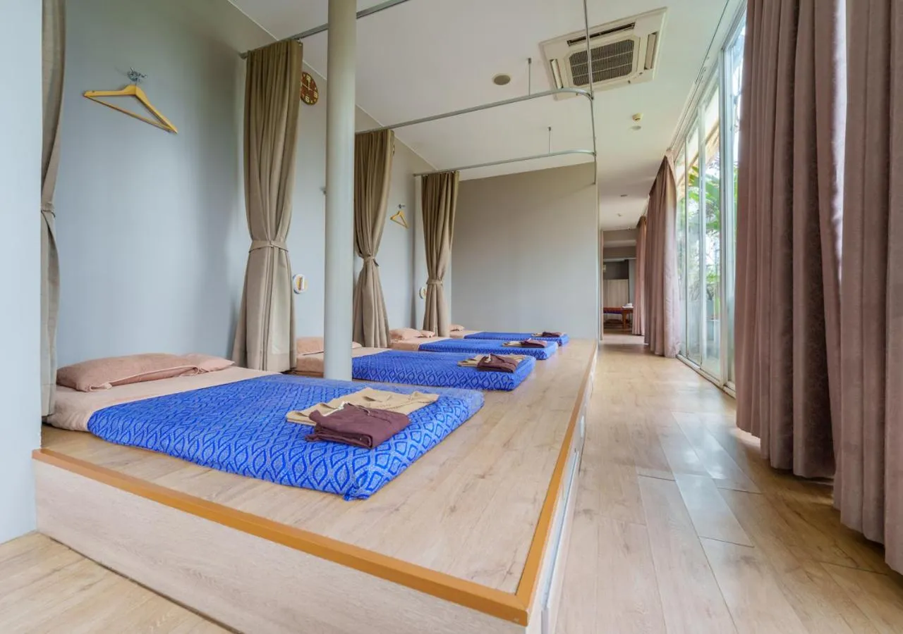 Spa and wellness centre/facilities, Bed in Sabai Sathorn Service Apartment