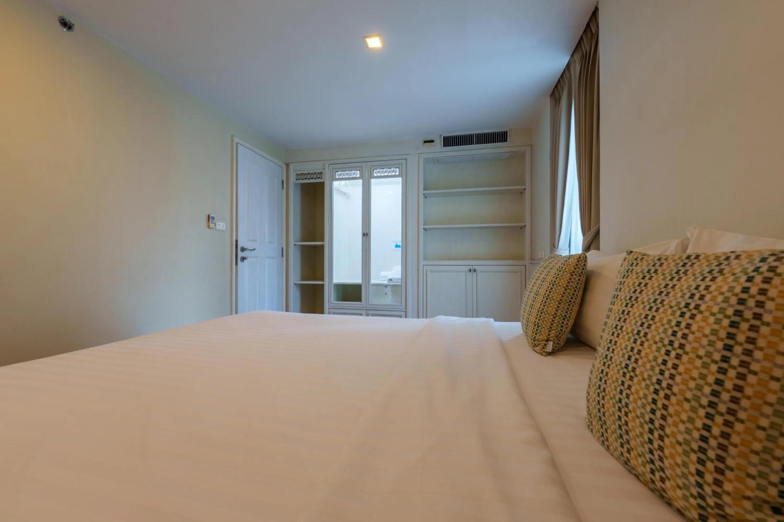 Bed in Sabai Sathorn Service Apartment