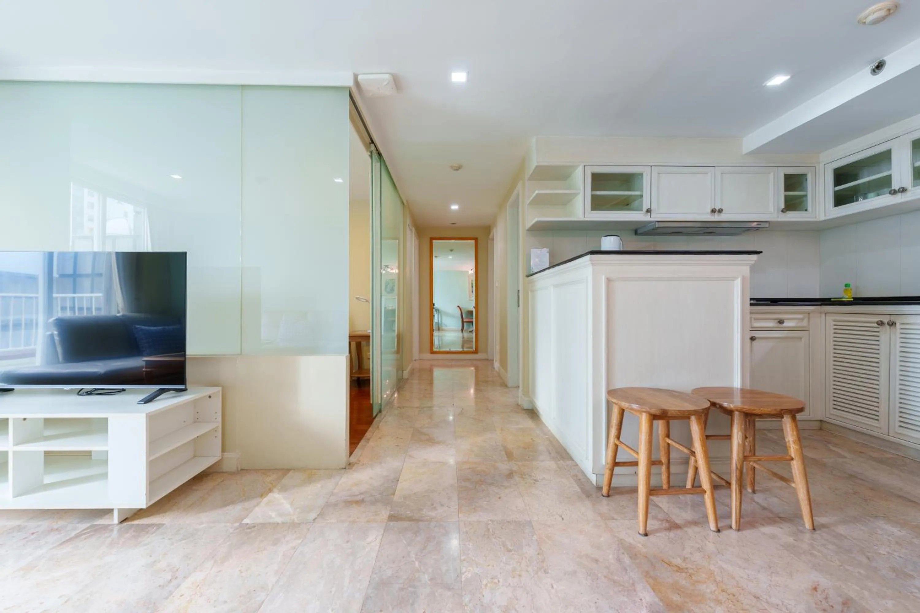 Dining area in Sabai Sathorn Service Apartment