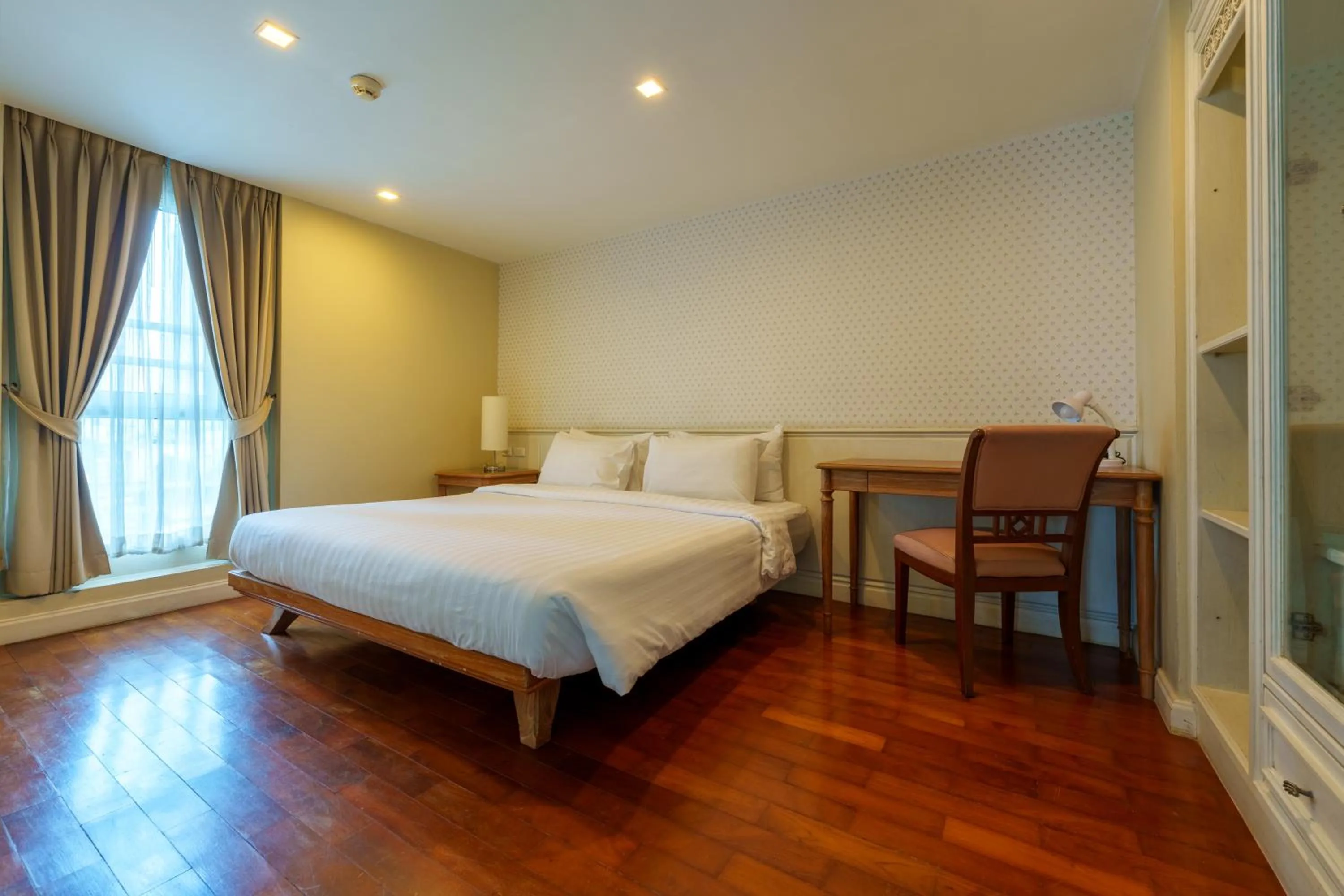 Bed in Sabai Sathorn Service Apartment