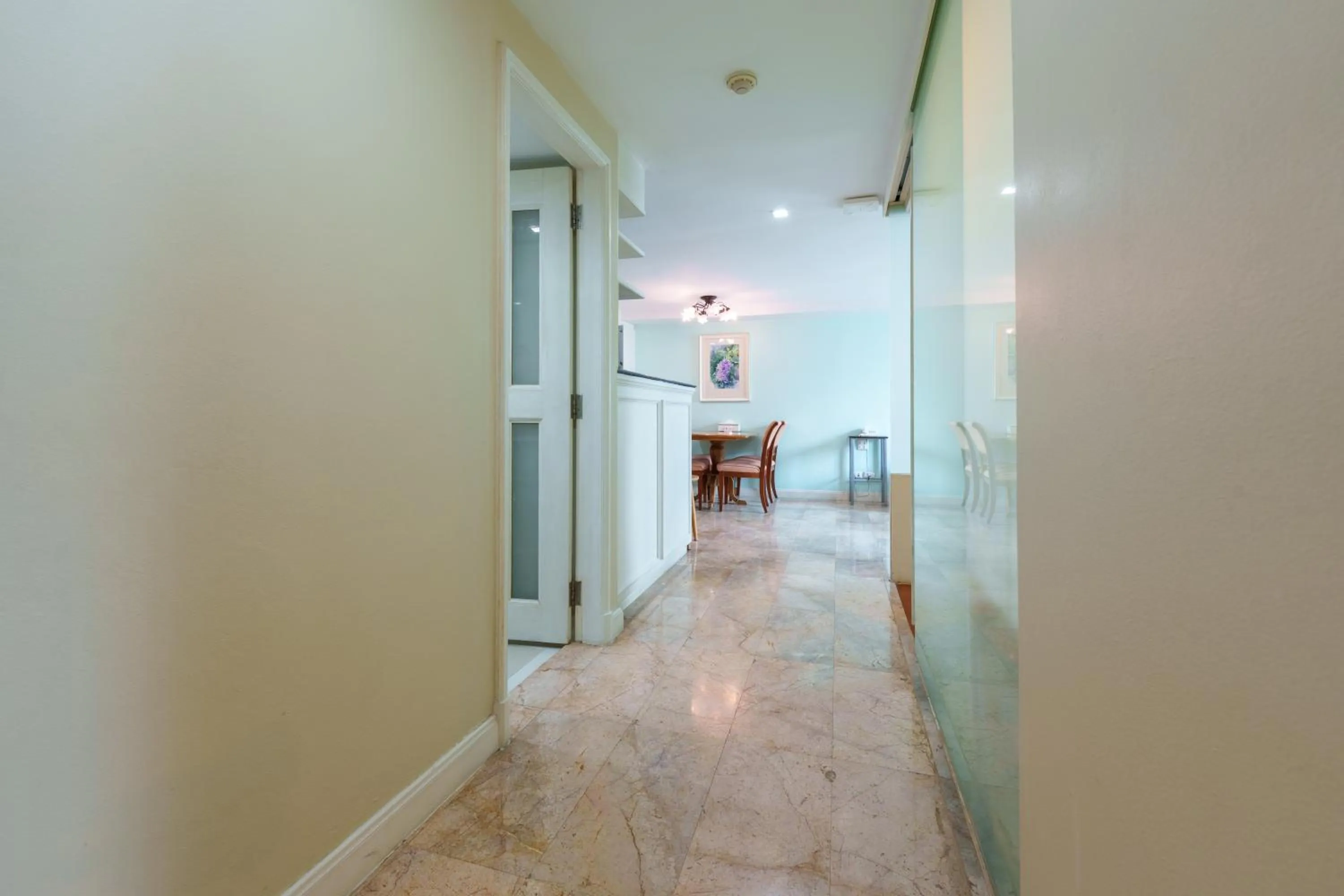 Sabai Sathorn Service Apartment