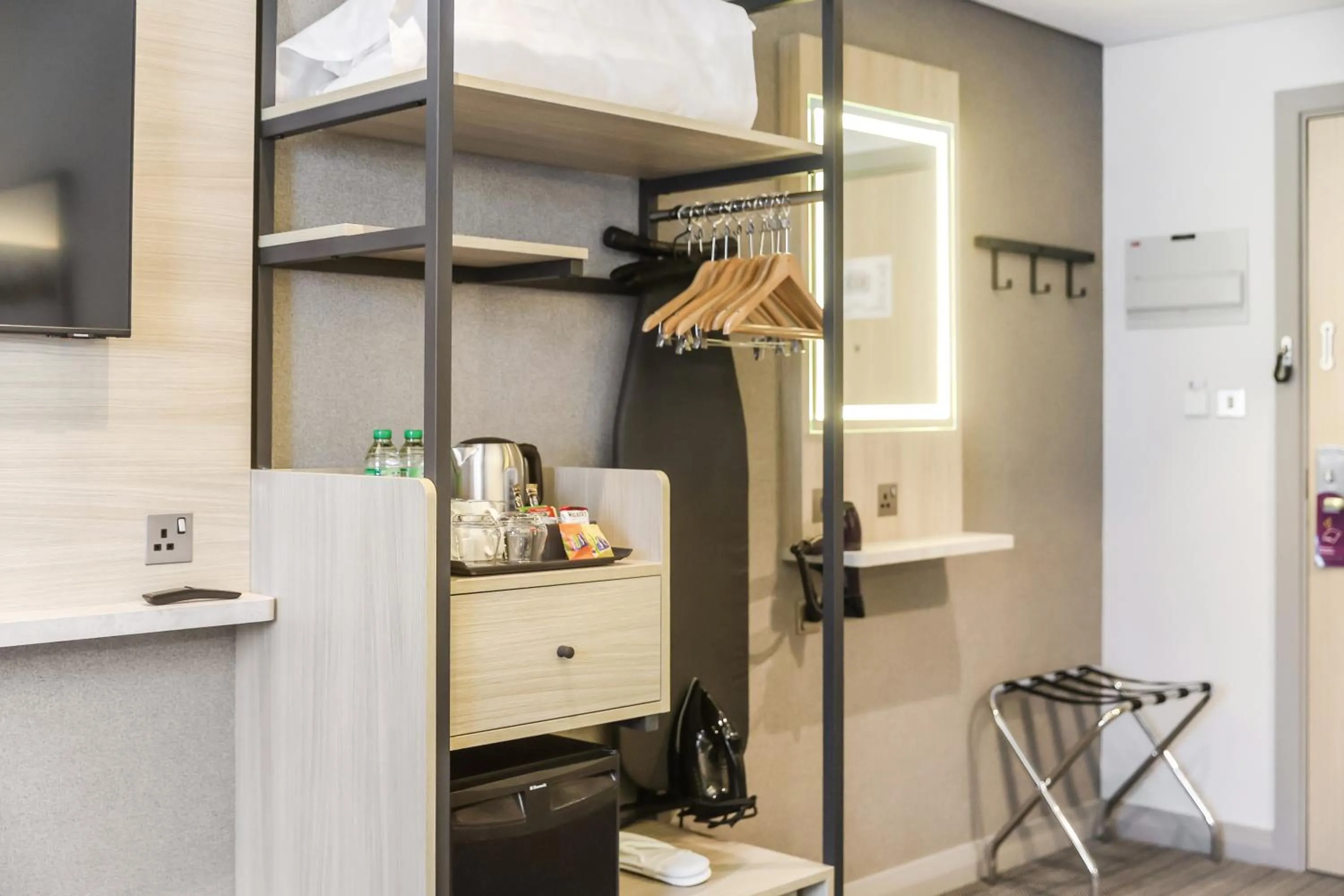 Coffee/tea facilities in Premier Inn Abu Dhabi Capital Centre