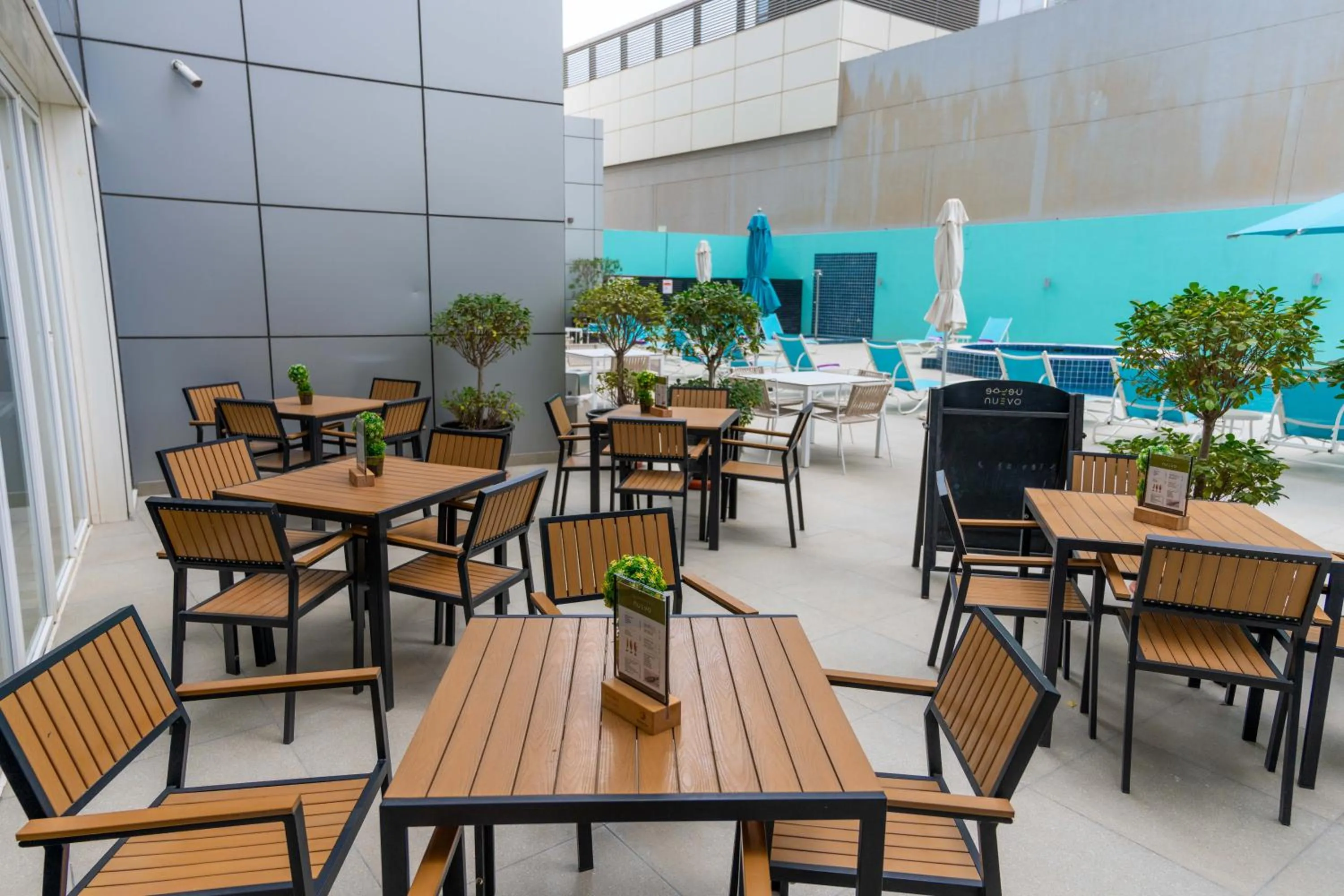 Restaurant/places to eat in Premier Inn Abu Dhabi Capital Centre