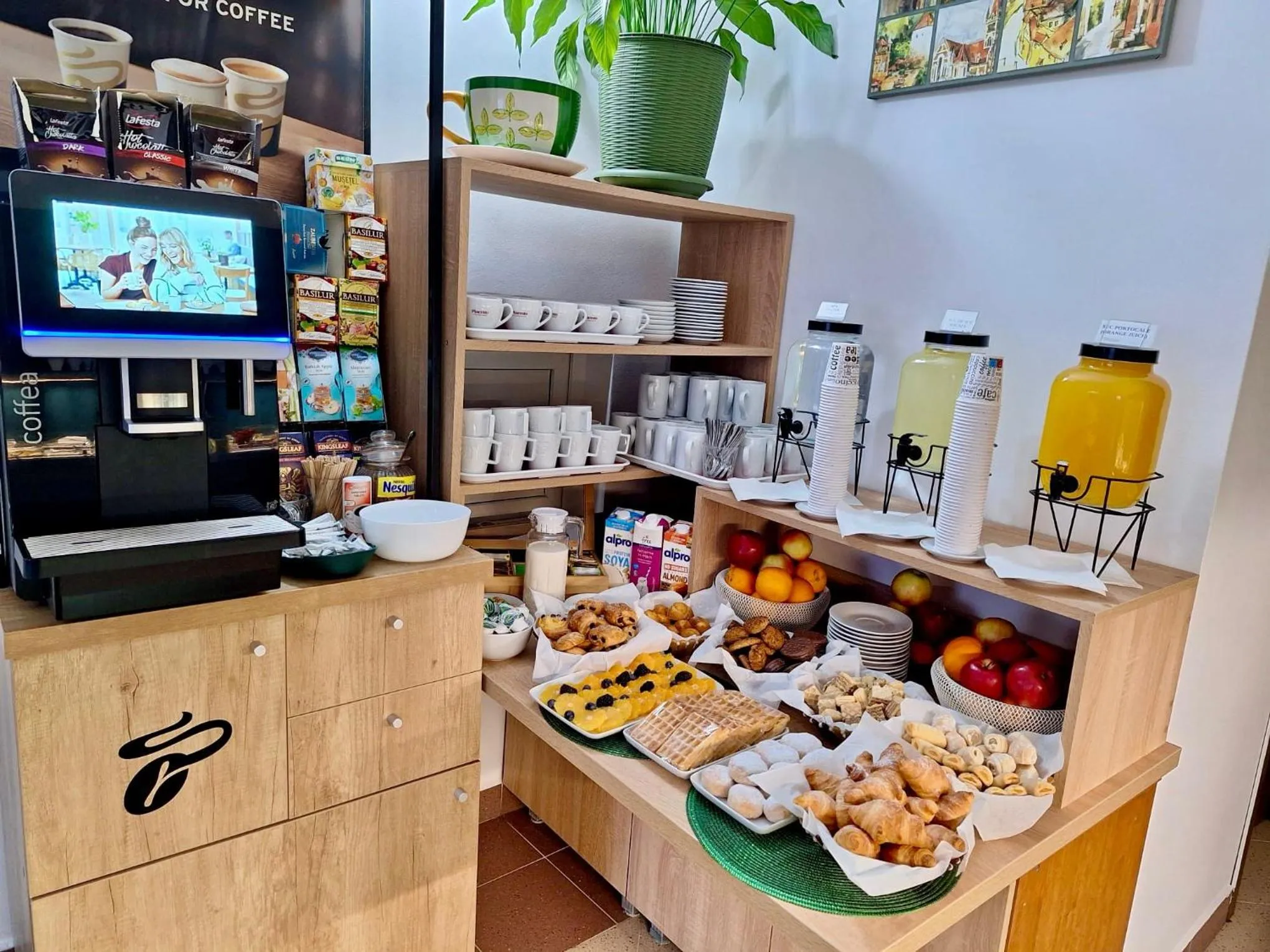 Breakfast in Long Street Hotel