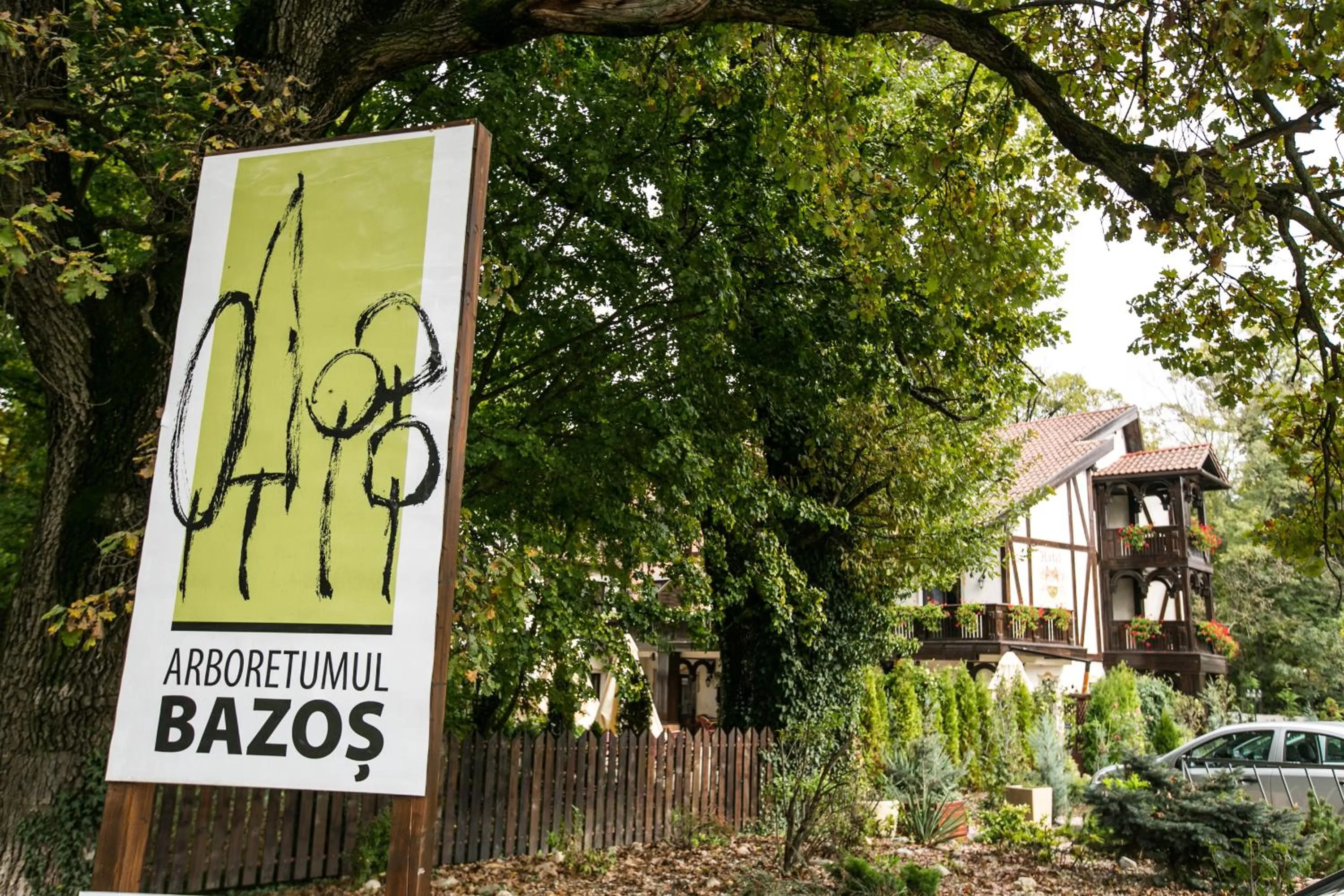 Facade/entrance in Hotel Stejarul