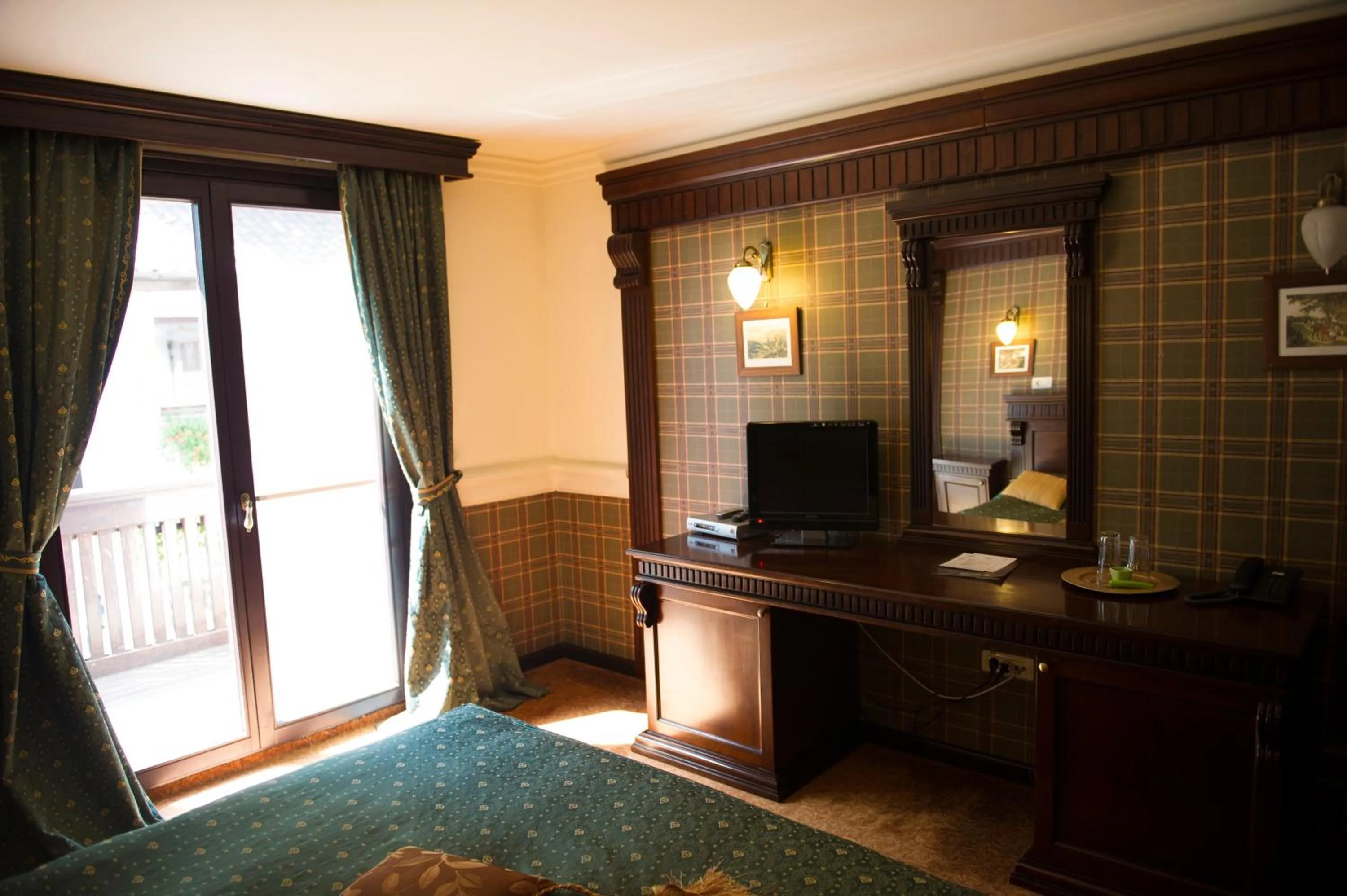 Bed in Hotel Stejarul