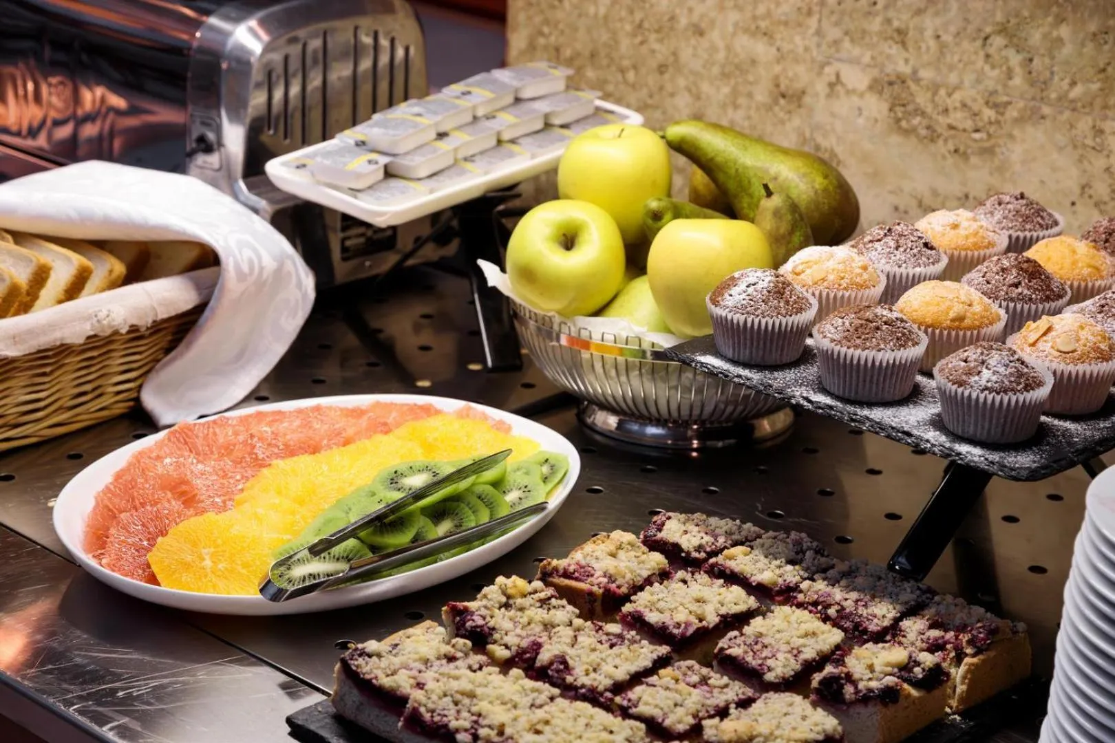 Breakfast in Natsionalny Hotel