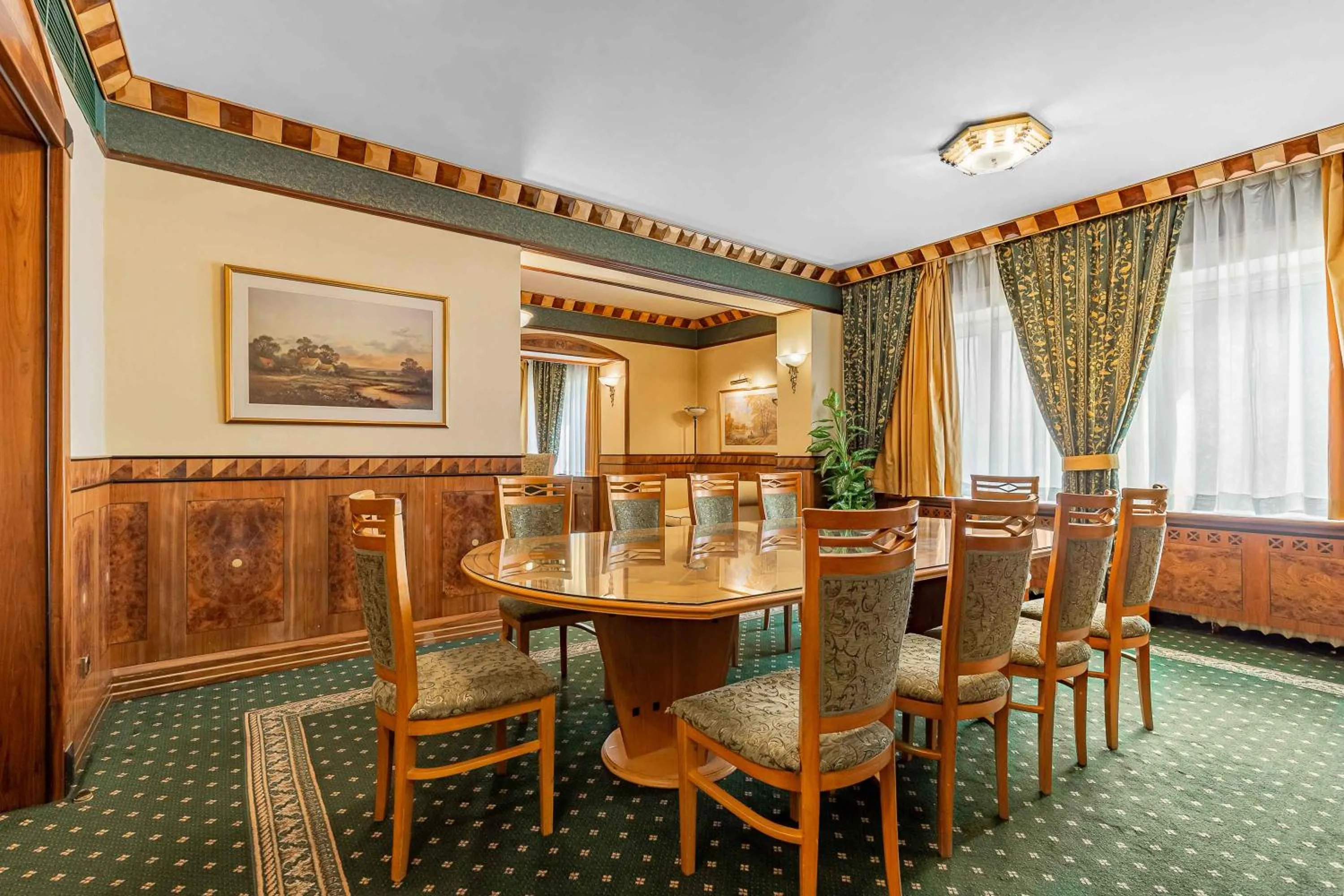 Meeting/conference room in Natsionalny Hotel