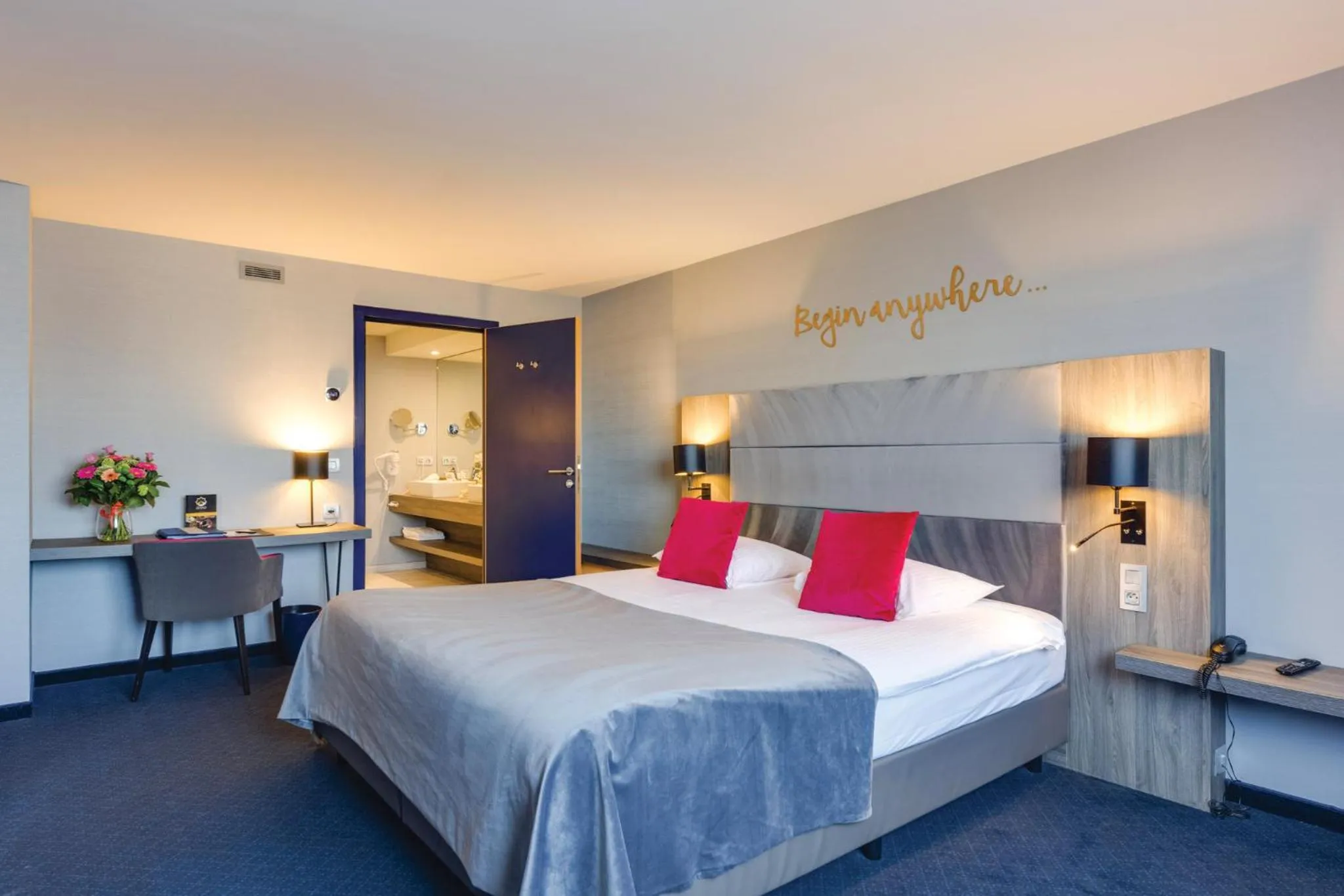 Bed in Van der Valk Hotel Liège Congres