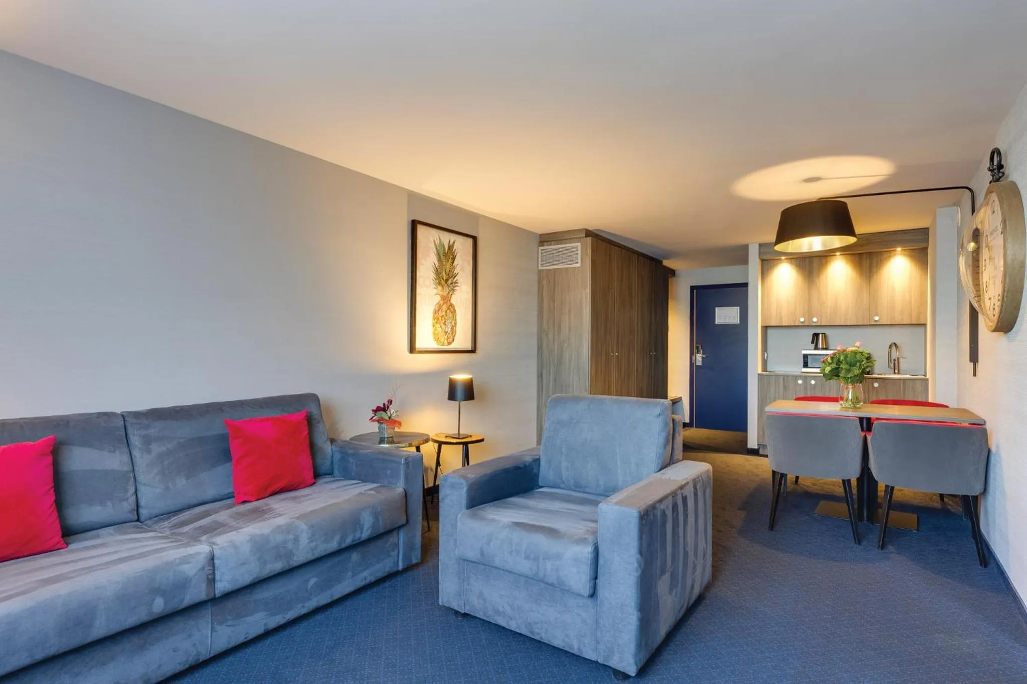 Living room in Van der Valk Hotel Liège Congres