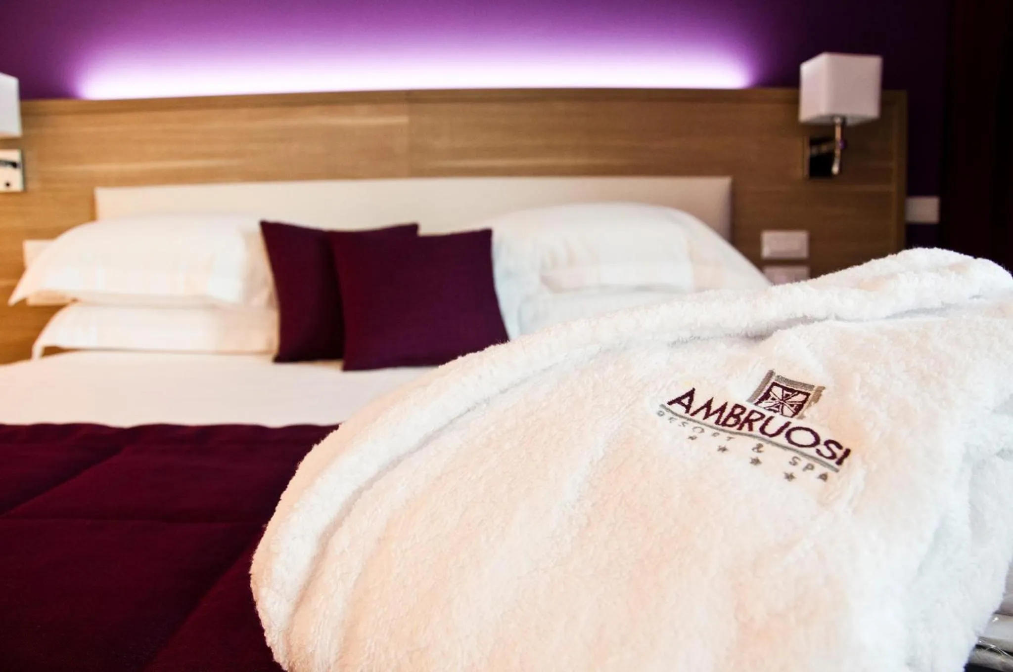 Bed in Ambruosi Village Resort & SPA