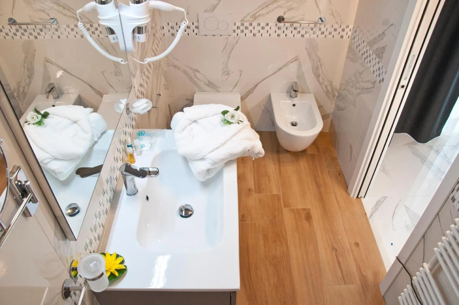 Bathroom in Ambruosi Village Resort & SPA