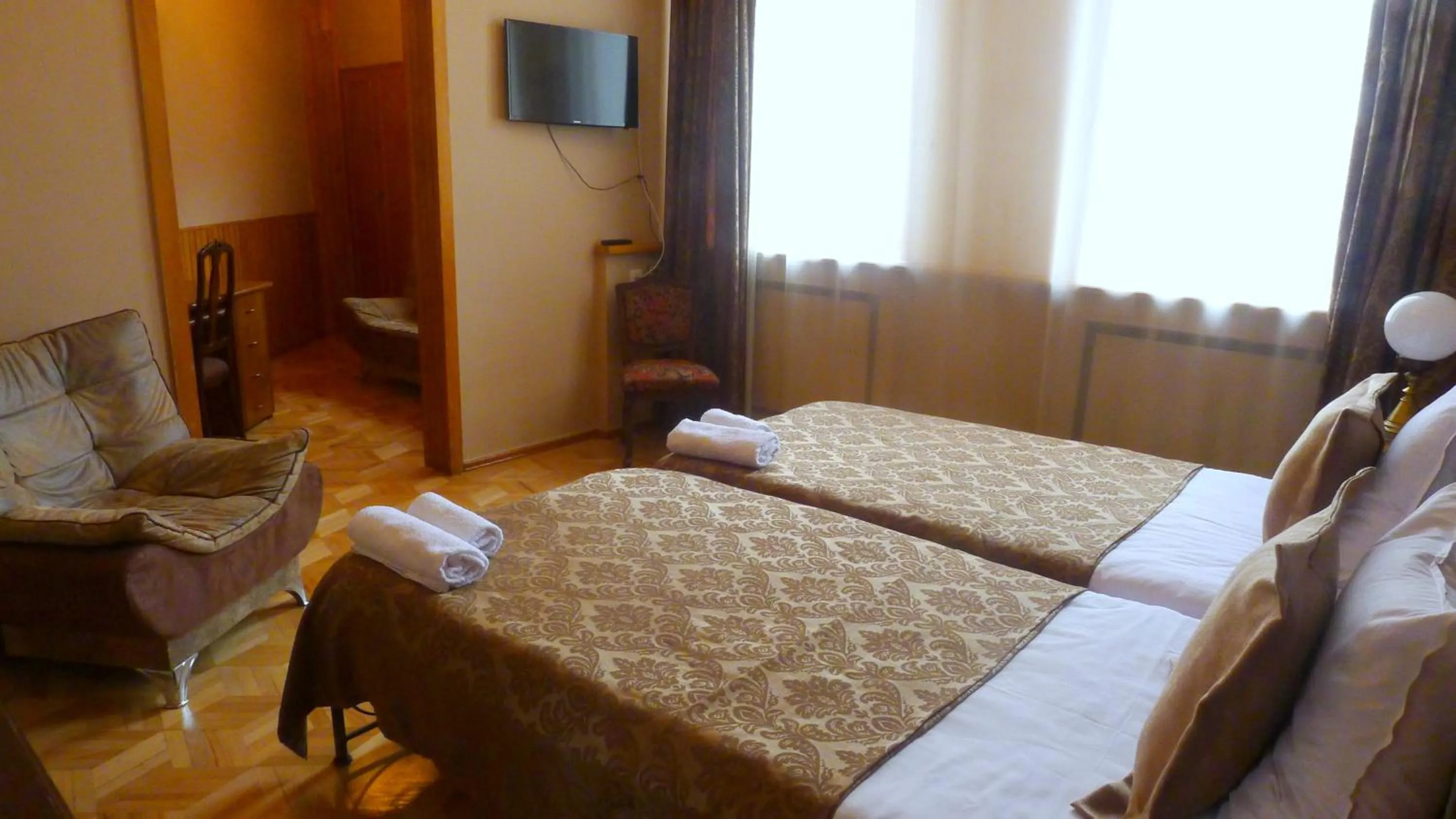 Bedroom, Bed in Georgian House