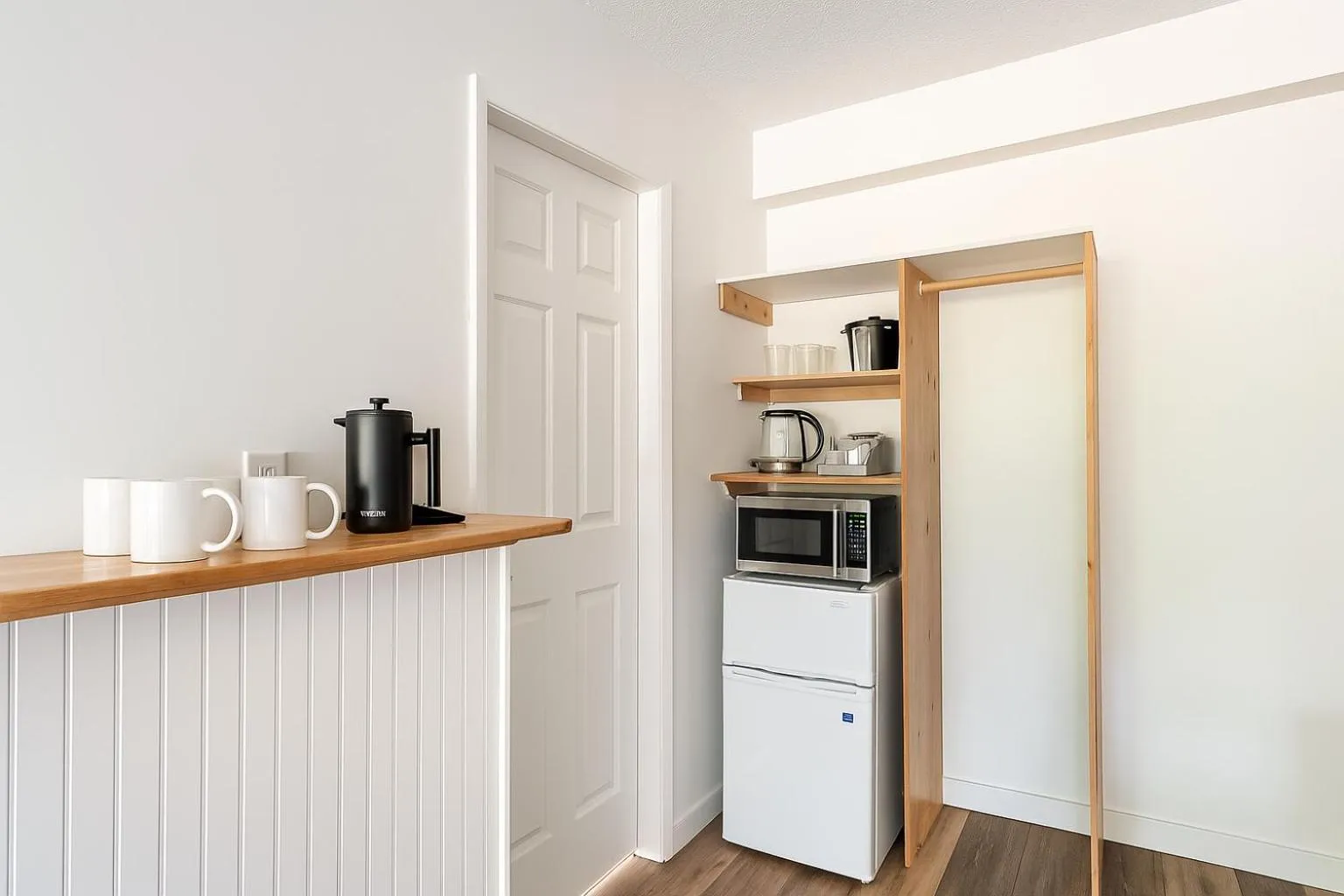 Kitchen or kitchenette in Okanagan Lakefront Resort