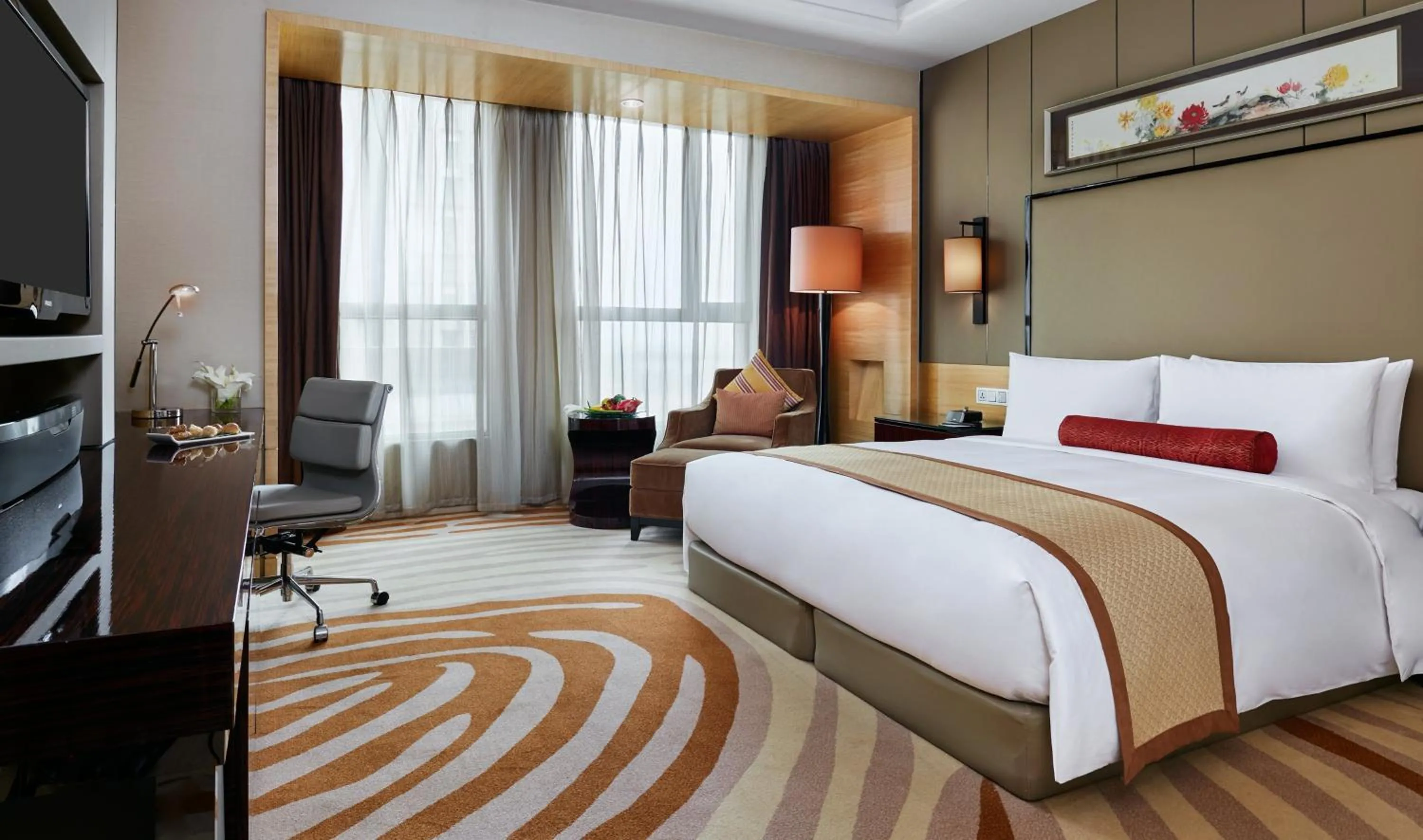 Photo of the whole room, Bed in InterContinental Tangshan by IHG