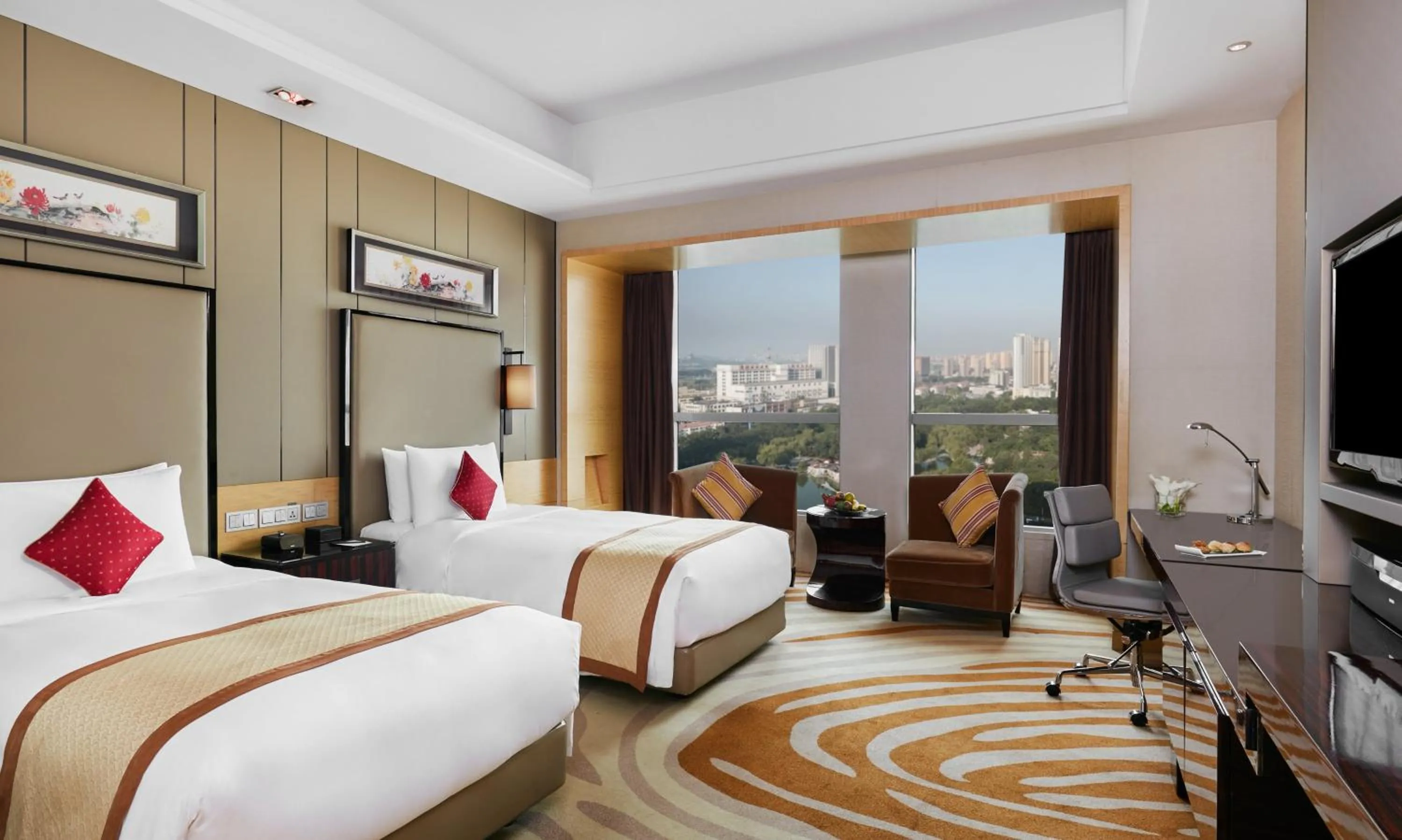 Photo of the whole room, Bed in InterContinental Tangshan by IHG