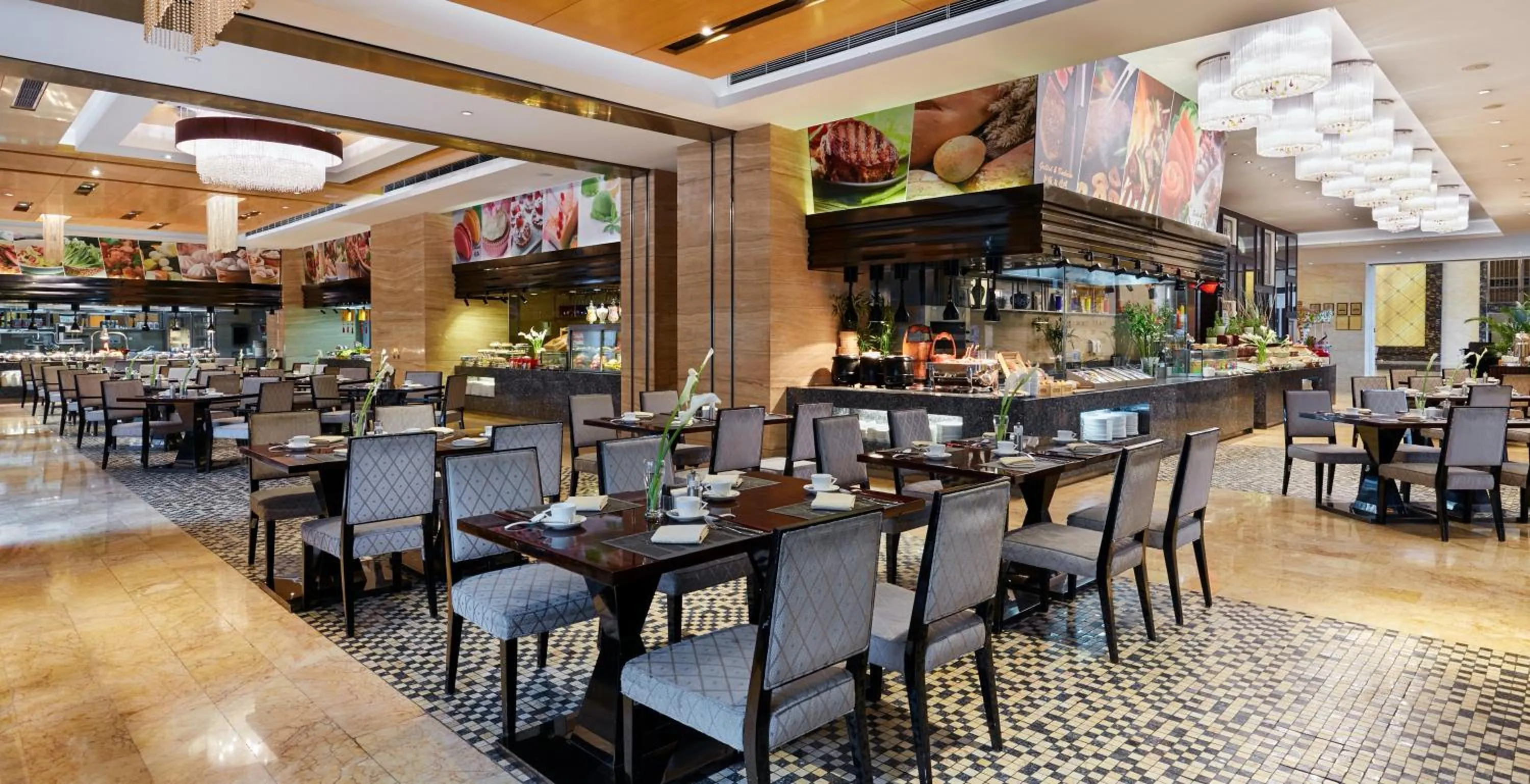 Restaurant/places to eat in InterContinental Tangshan by IHG