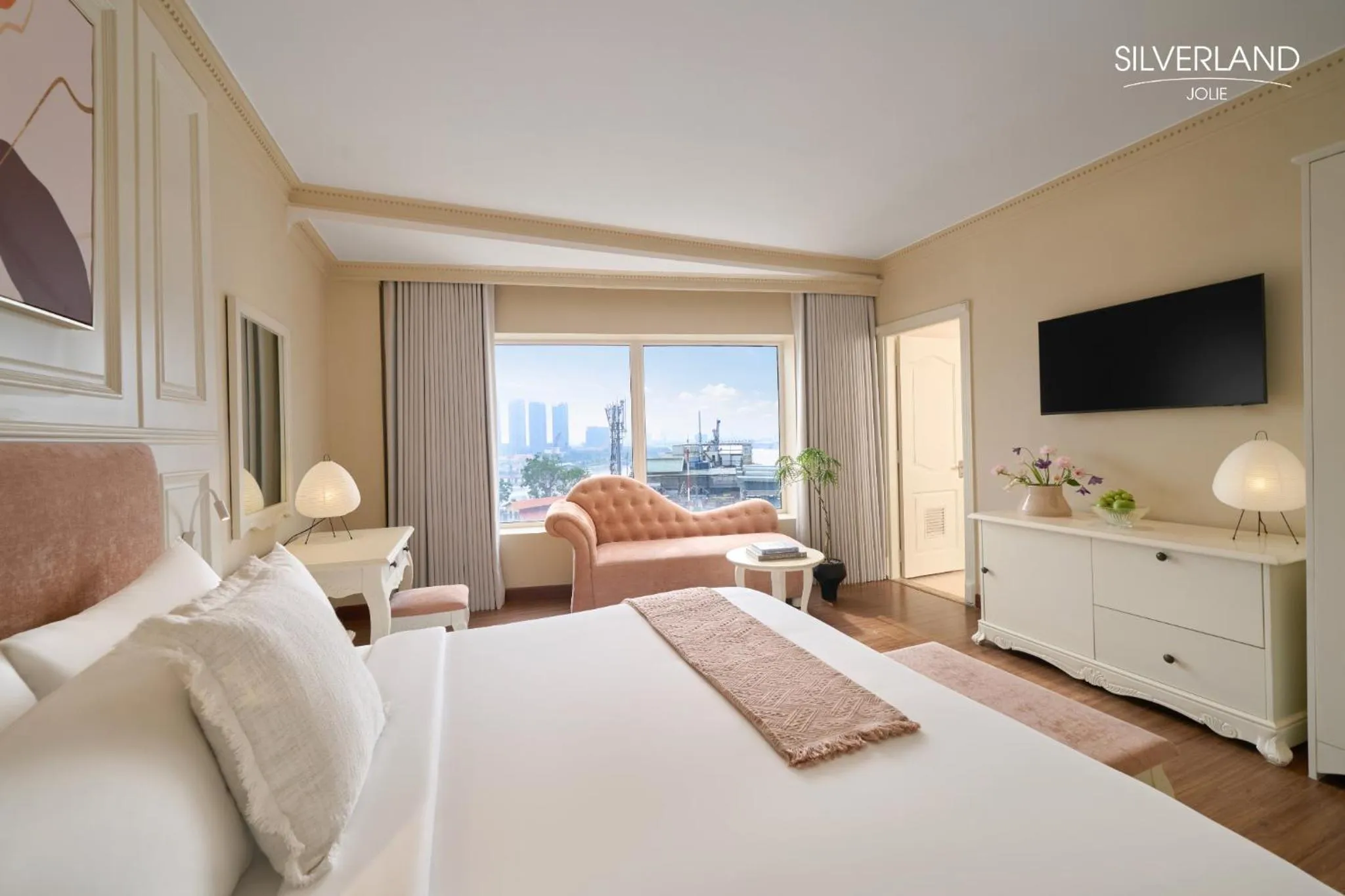 Bed in Silverland Jolie Hotel