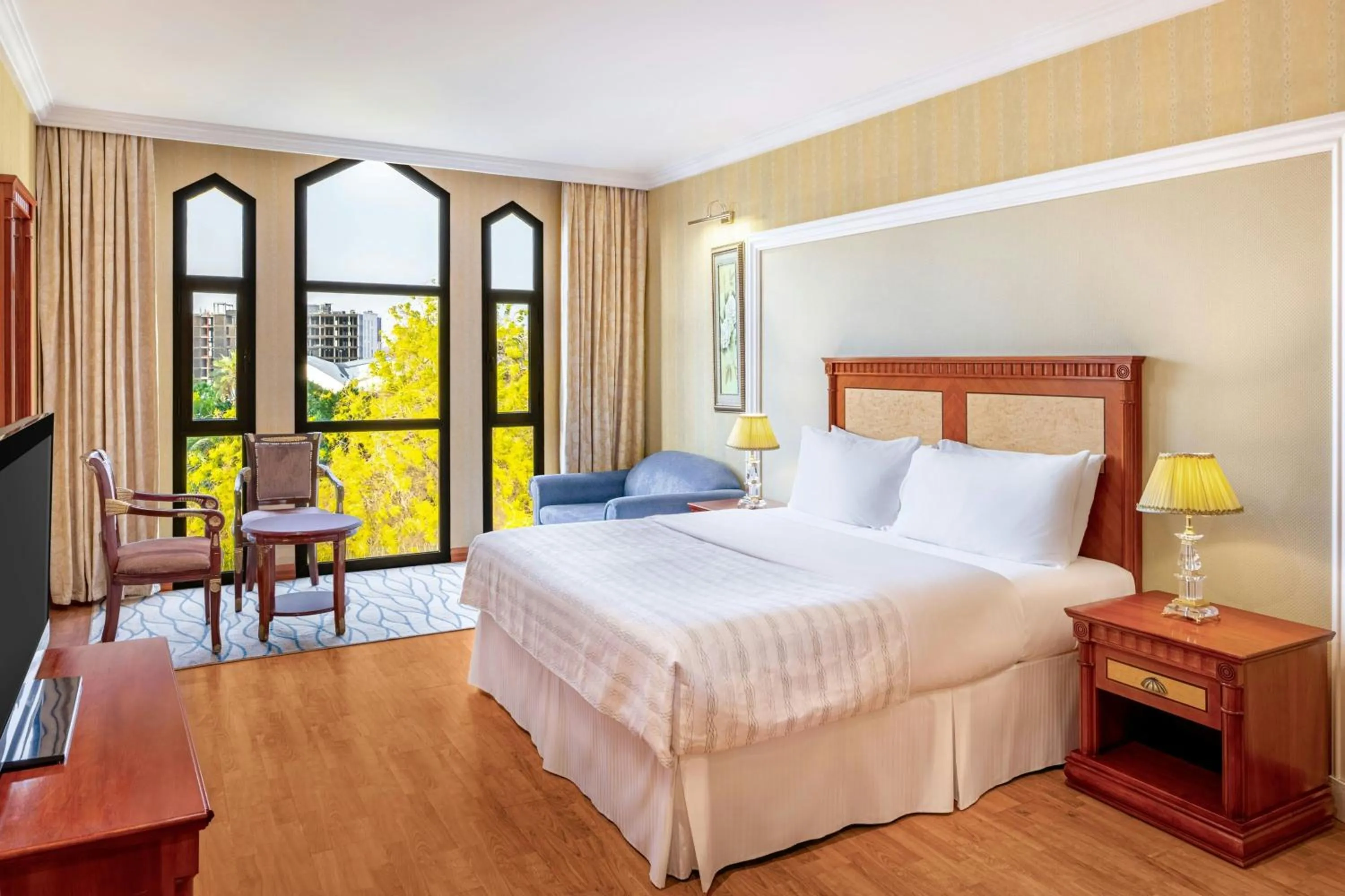 Photo of the whole room, Bed in Le Meridien Medina