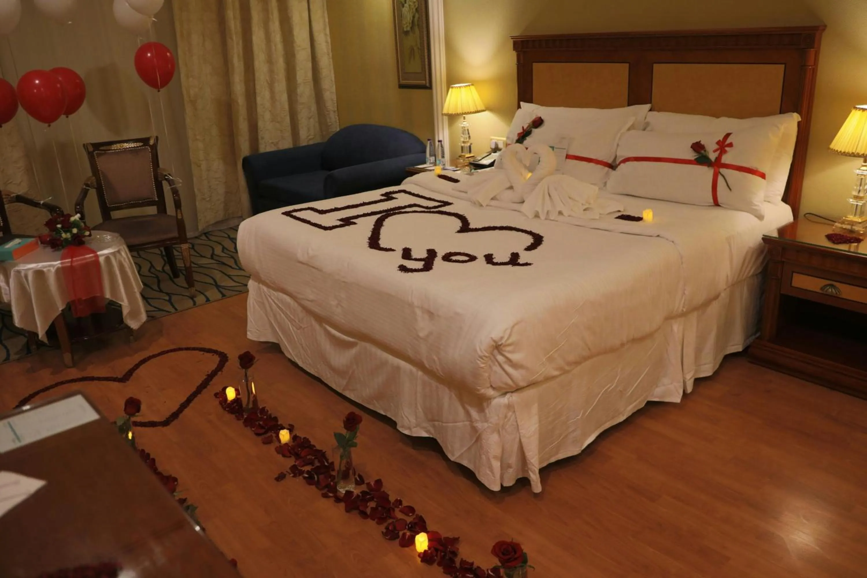 Photo of the whole room, Bed in Le Meridien Medina