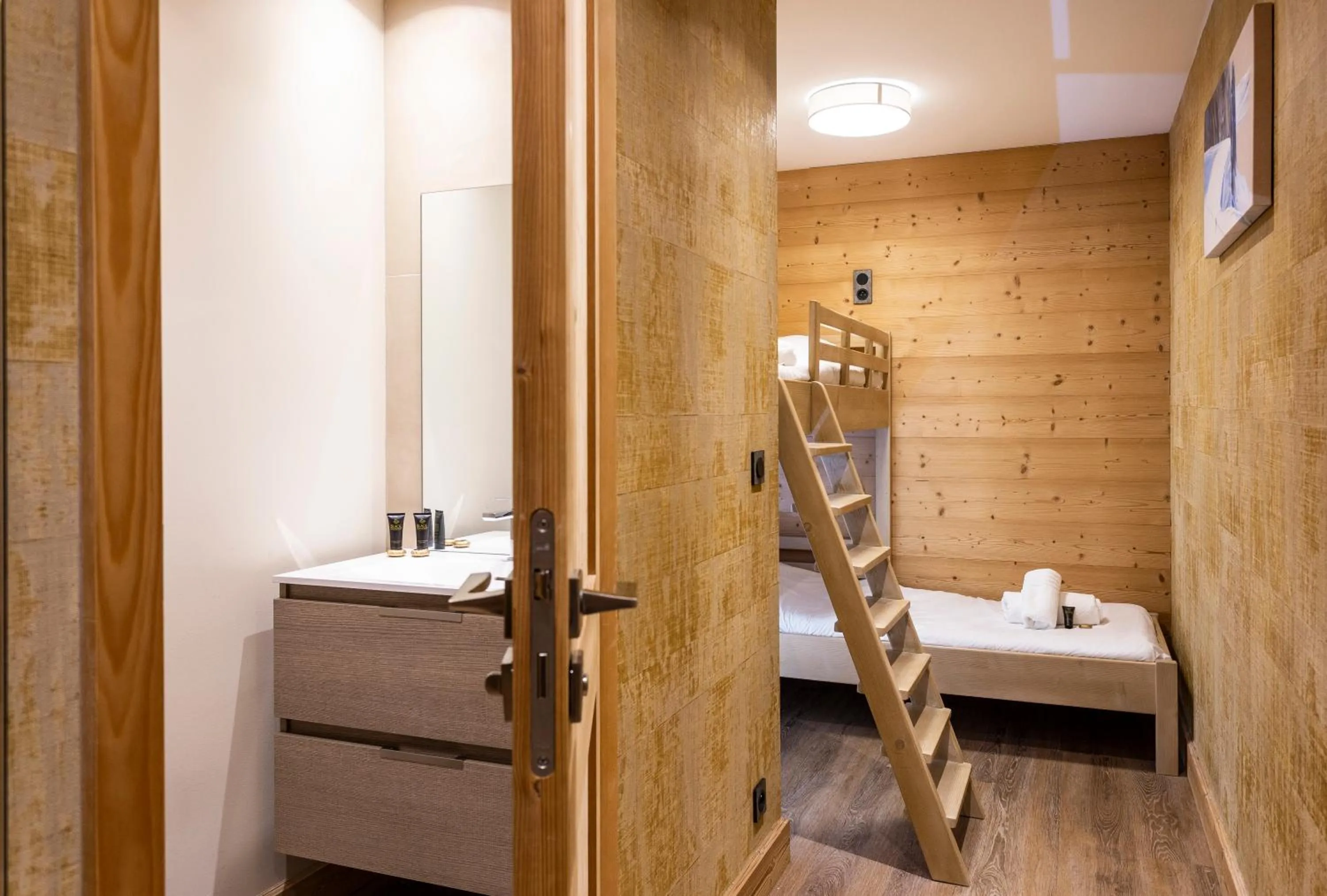 Bathroom, Bed in Résidence Daria-I Nor by les Etincelles