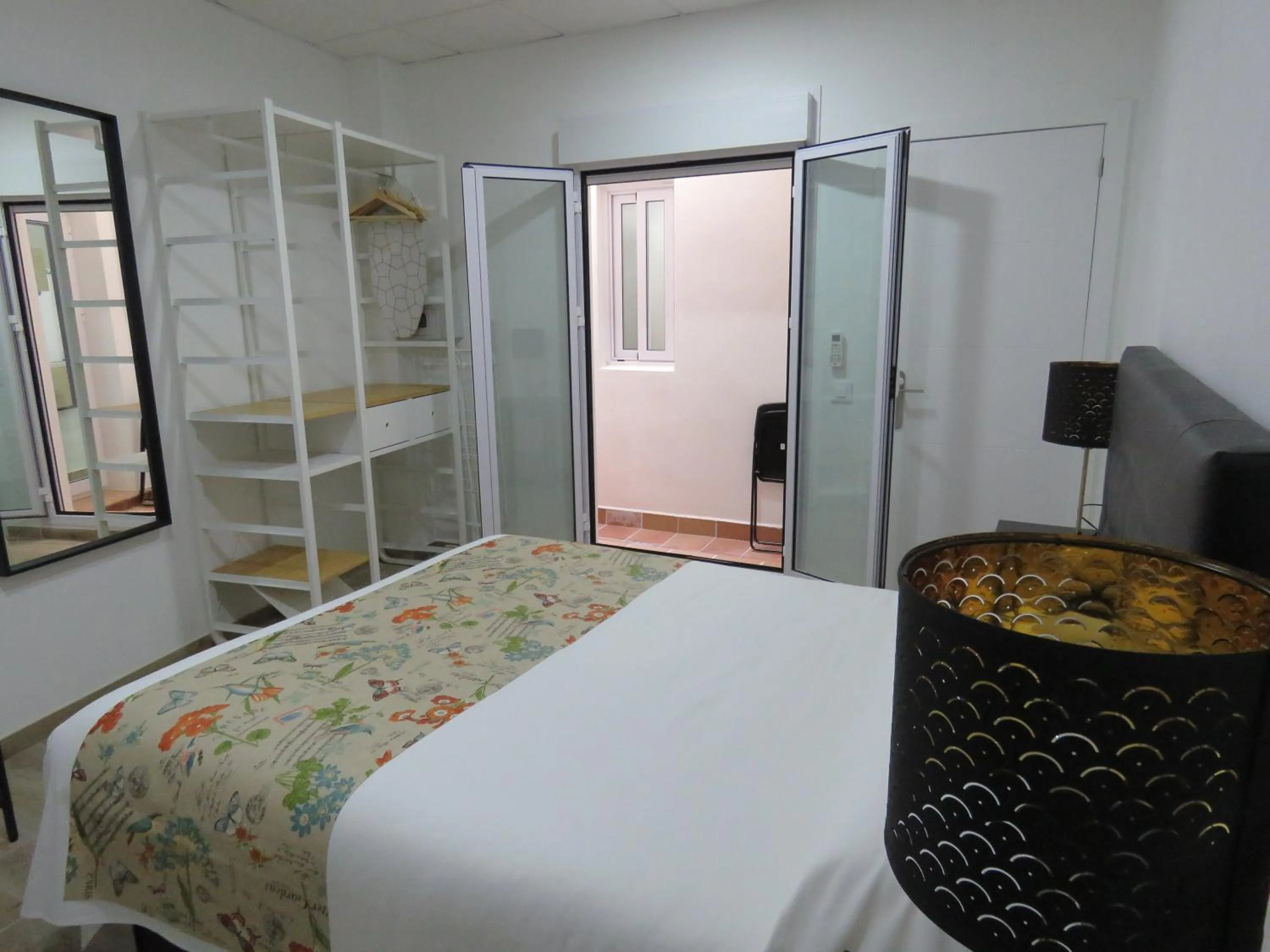 Bedroom, Bed in Living Sevilla Apartments Hércules