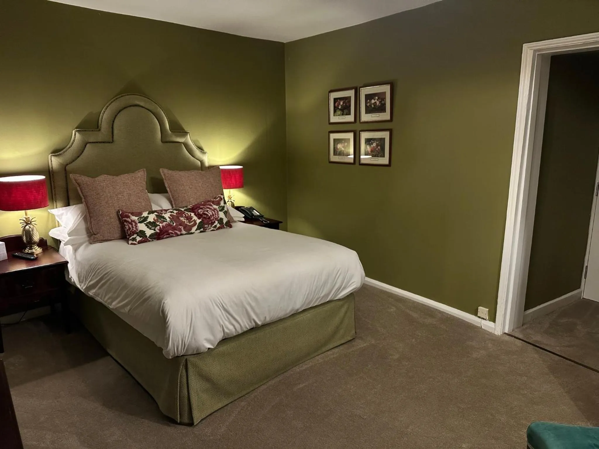 Bed in The George Hotel Easingwold