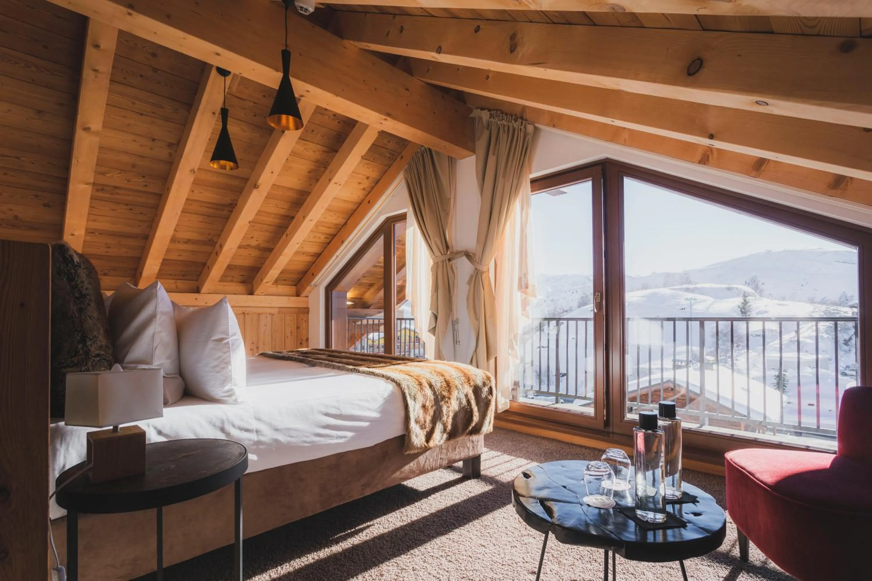 Photo of the whole room, Bed in Hôtel Daria-I Nor by Les Etincelles