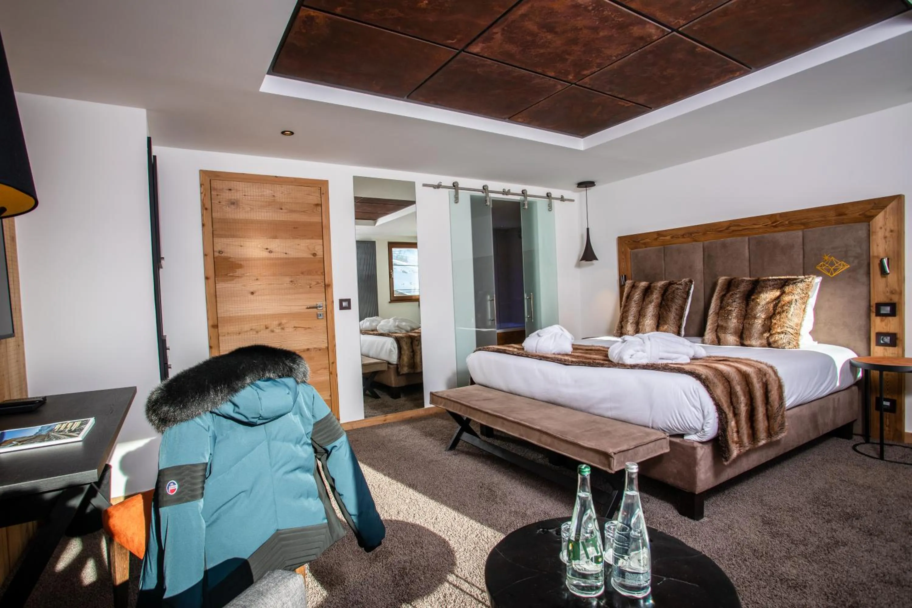 Bed in Hôtel Daria-I Nor by Les Etincelles