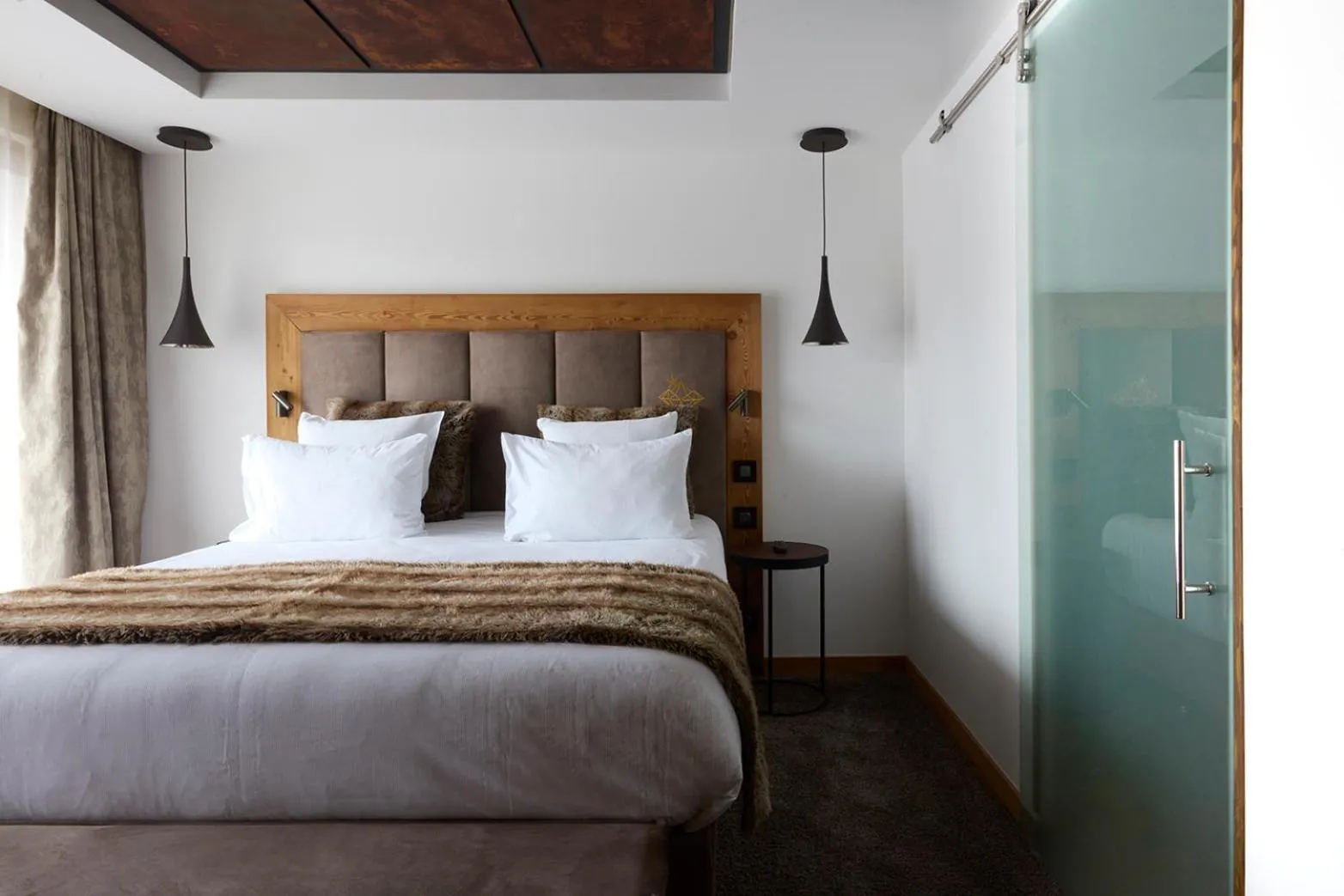 Bed in Hôtel Daria-I Nor by Les Etincelles