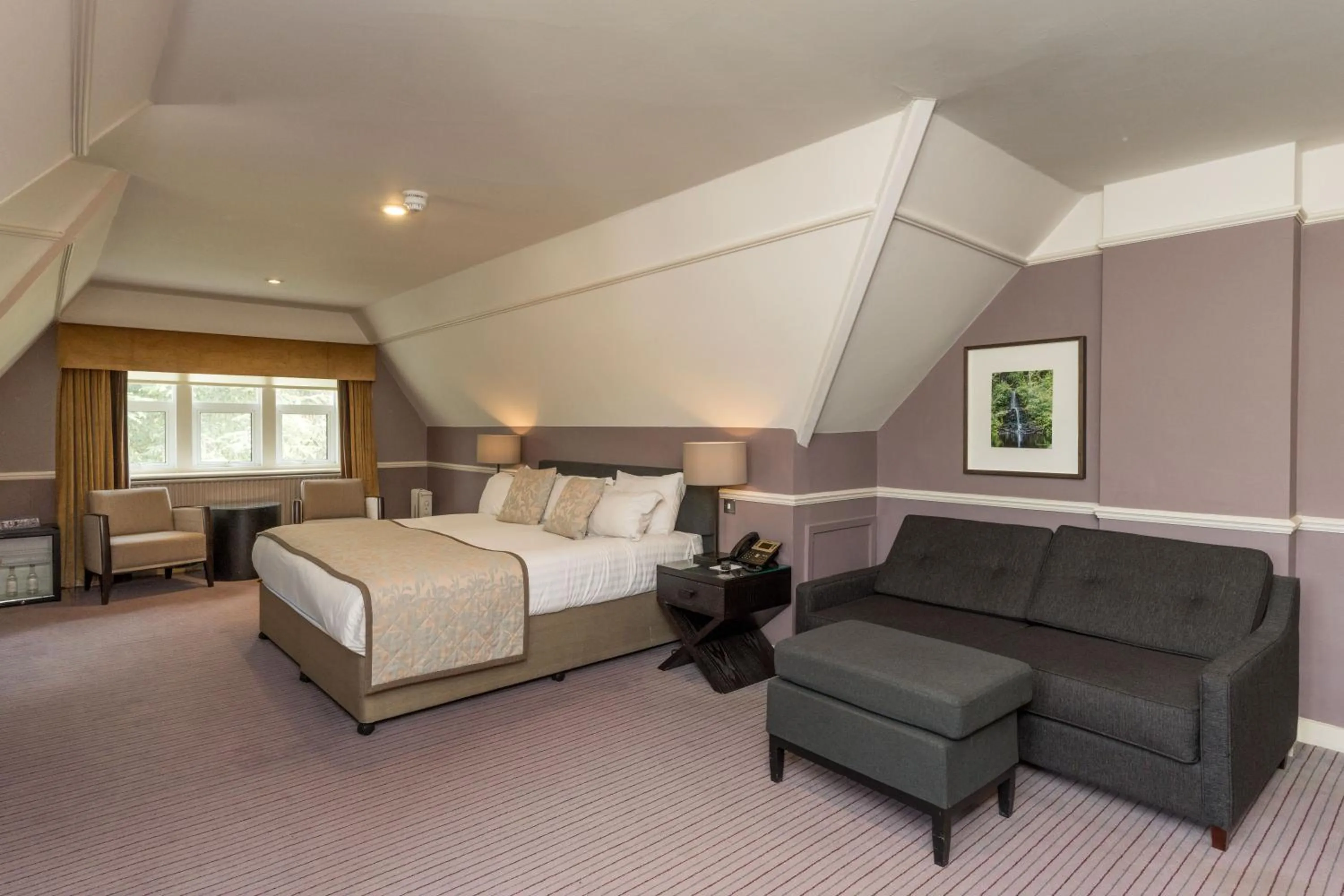 Parking, Bed in Hartsfield Manor