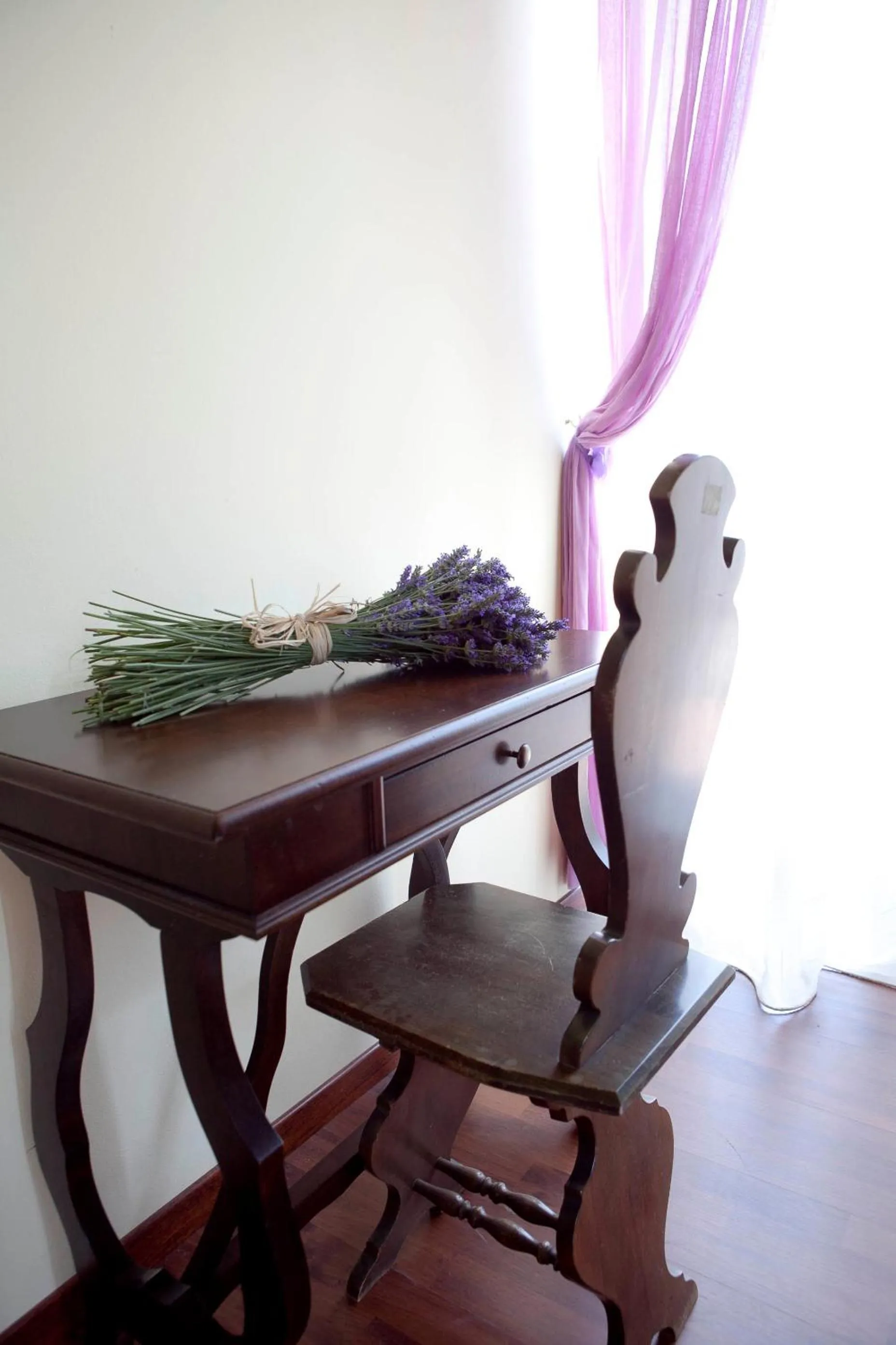 Decorative detail in B&B Raffiori