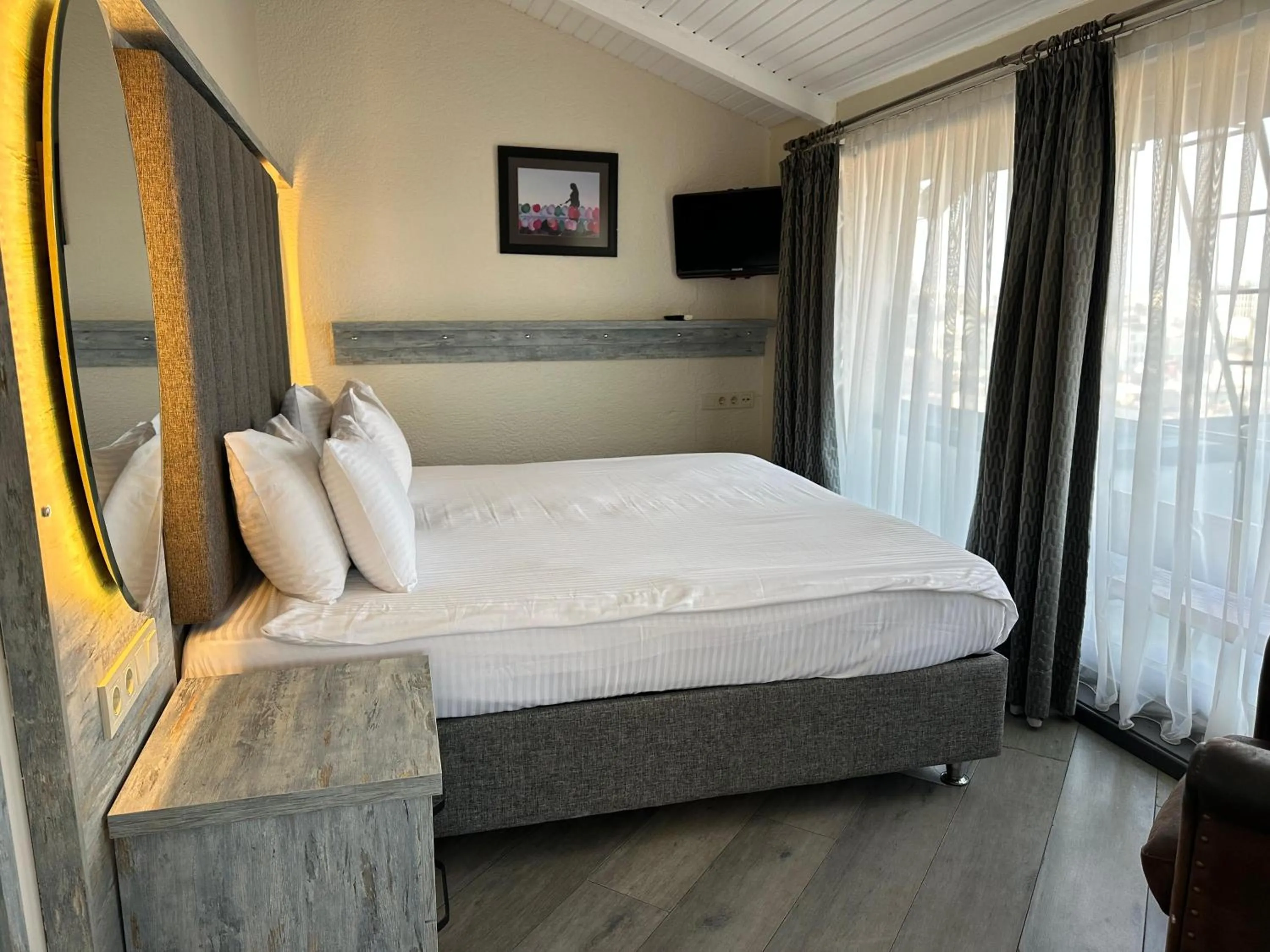 Decorative detail, Bed in Faros Hotel Taksim-Special Category