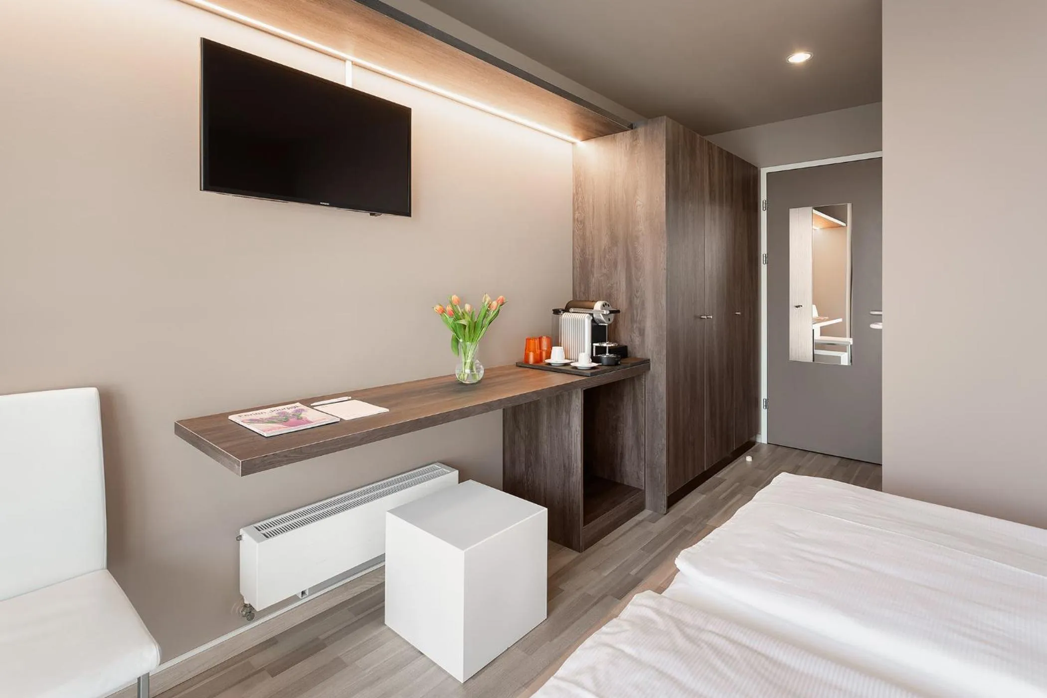 Bedroom, Bed in Jazz Hotel Ascona