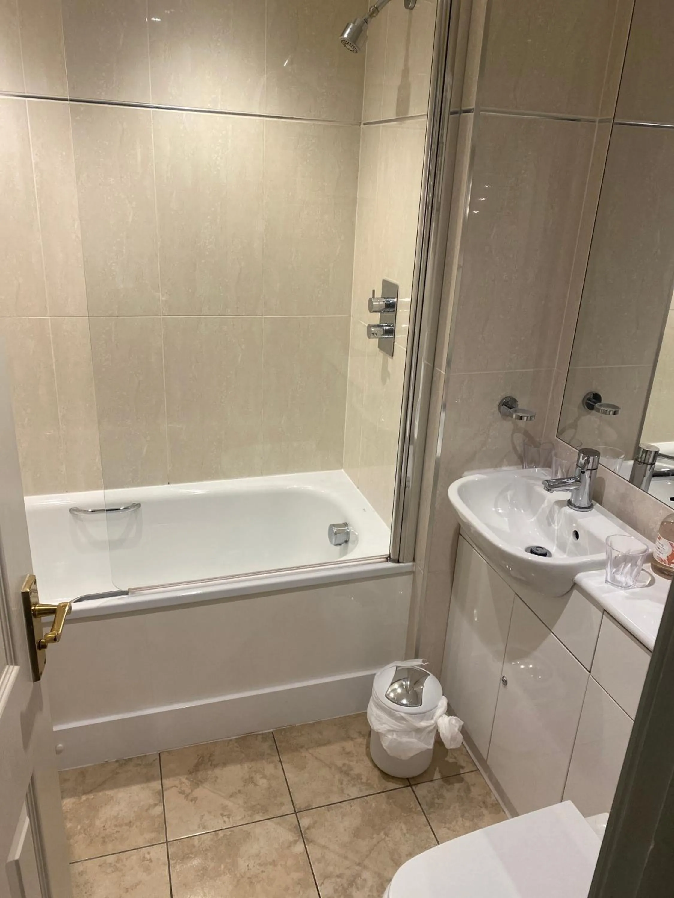 Bathroom in Newby Bridge Hotel