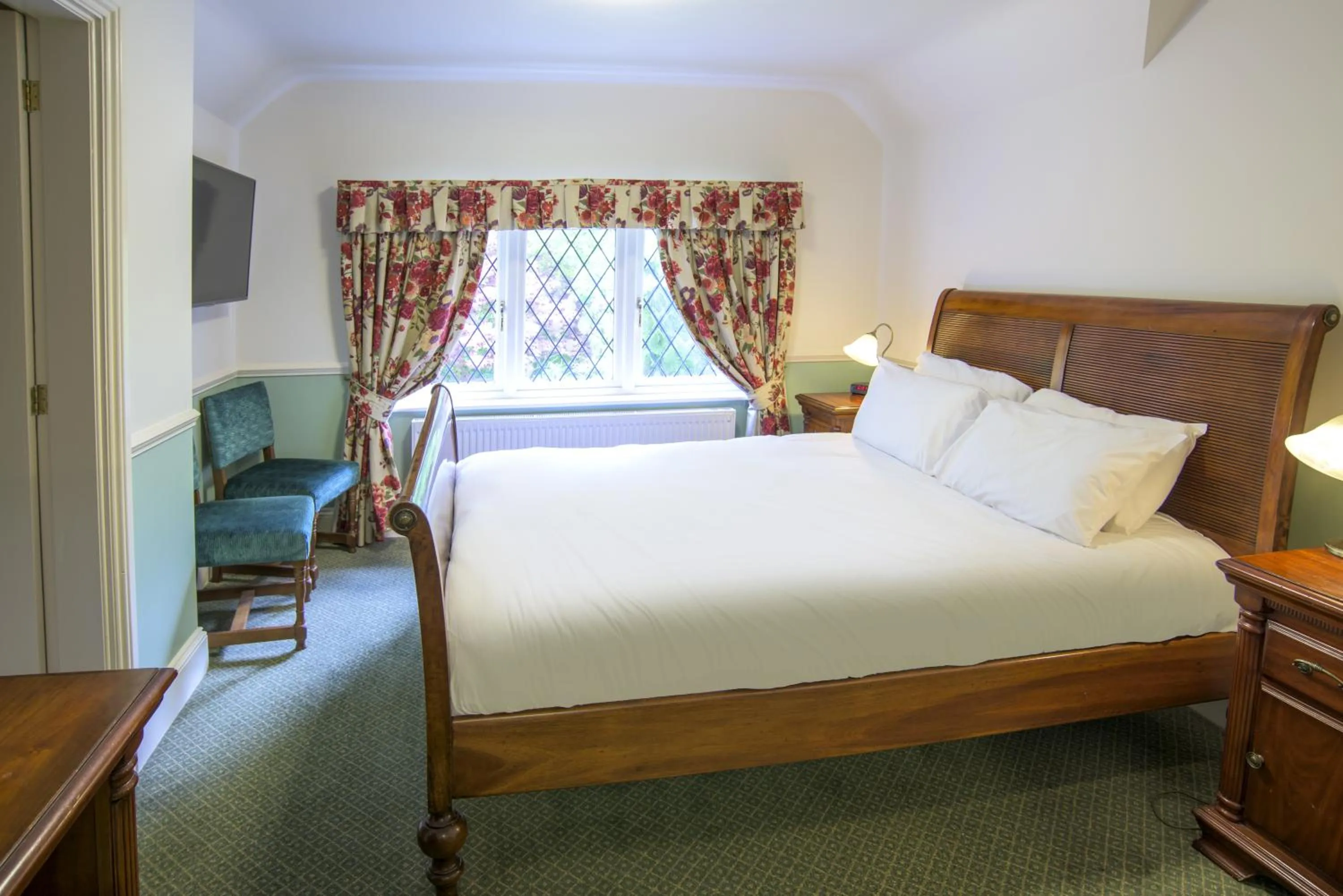Bed in Newby Bridge Hotel