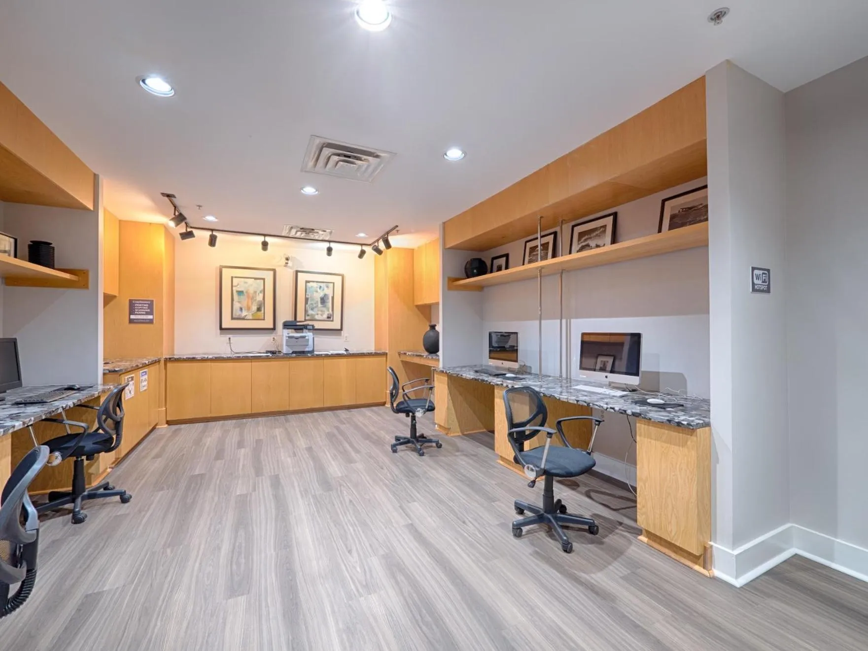 National at Ballston Place