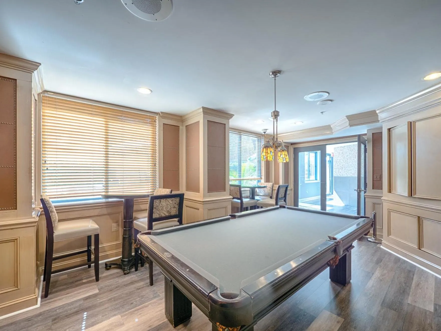 National at Ballston Place