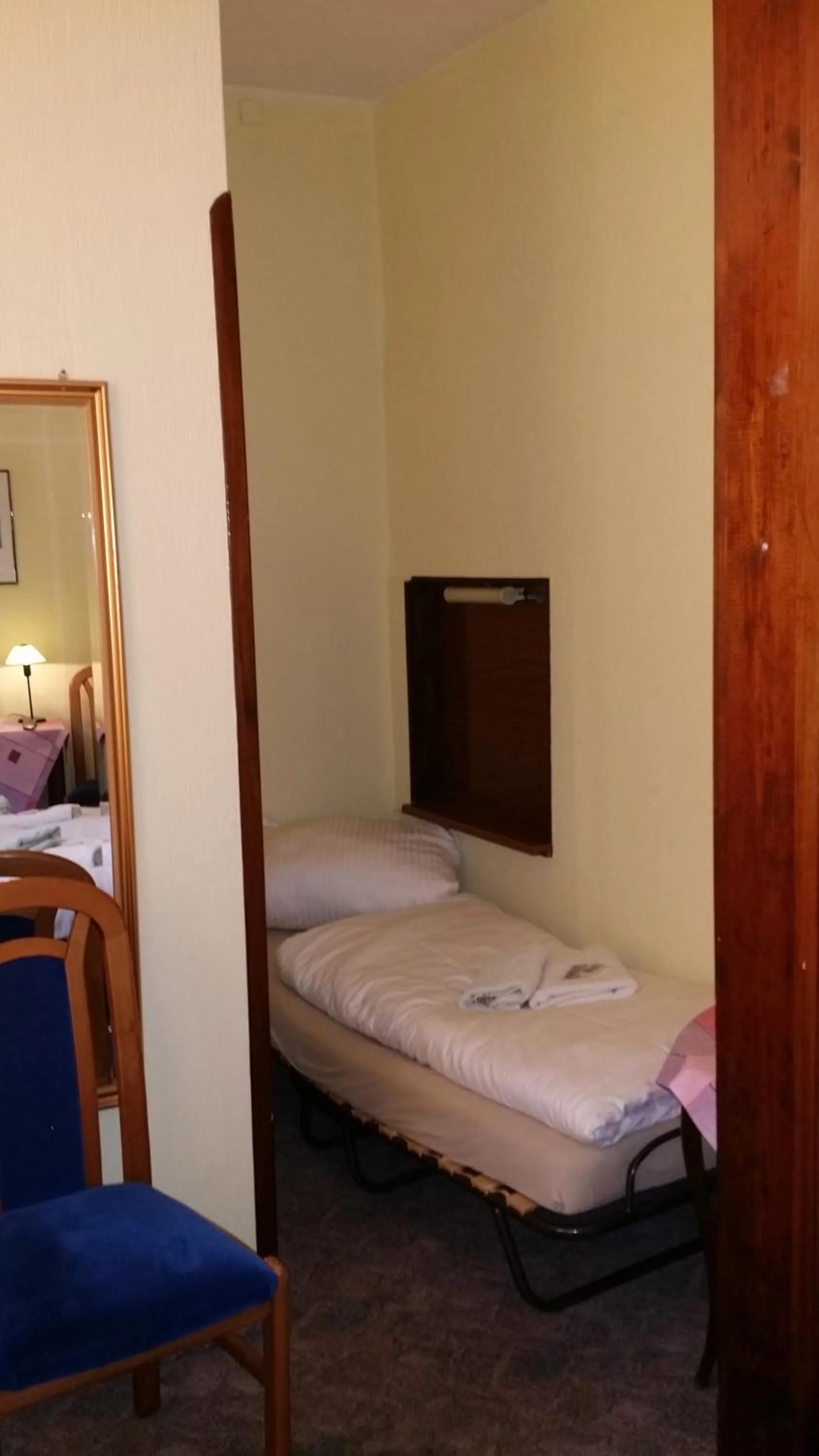 Bed in Hotel-Café-Burg Stahleck