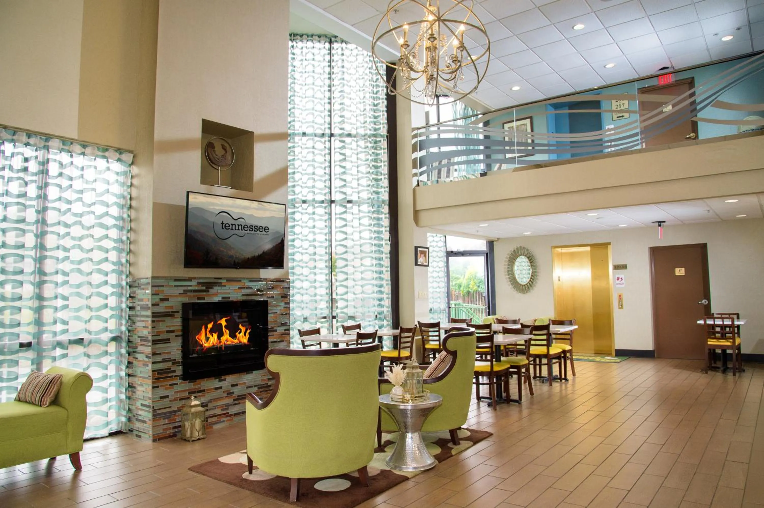 Lobby or reception in Pigeon River Inn